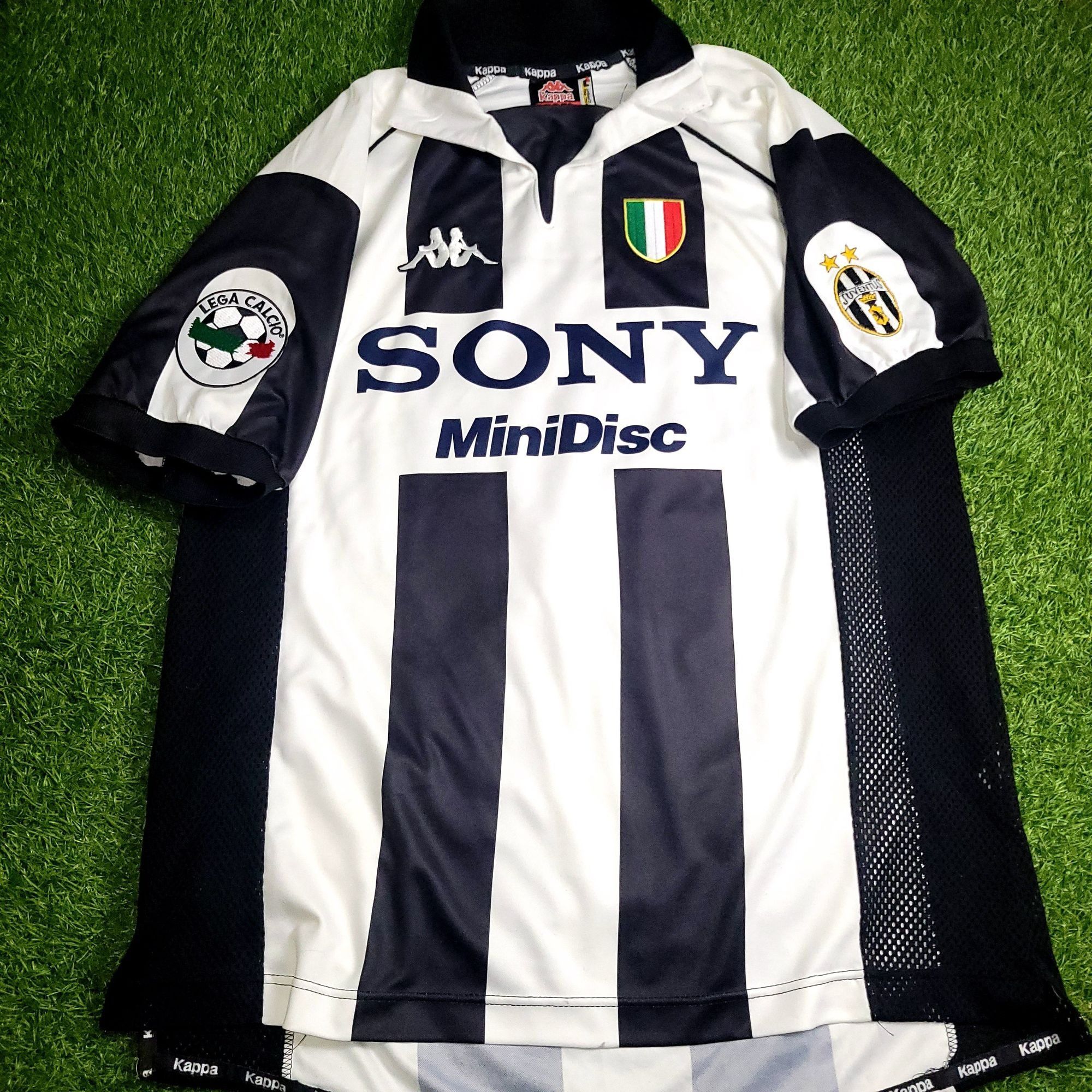 Kappa Zidane Juventus 1997 1998 Kappa Home Soccer Jersey Shirt L Size US L / EU 52-54 / 3 - 2 Thumbnail