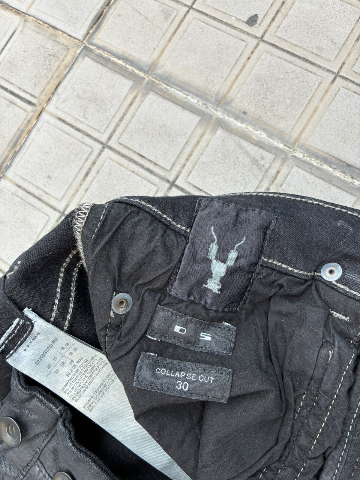 Rick Owens Rick Owens DRKSHDW Collapse Cut Waxed Jeans Size US 30 / EU 46 - 8 Thumbnail