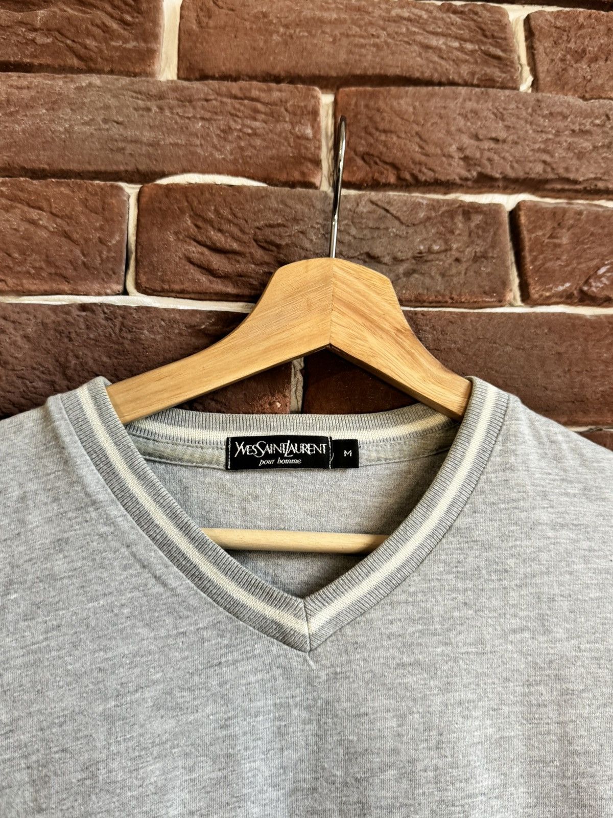 Vintage Rare Yves Saint Laurent YSL vintage t-v neck big logo rare Size US M / EU 48-50 / 2 - 3 Thumbnail