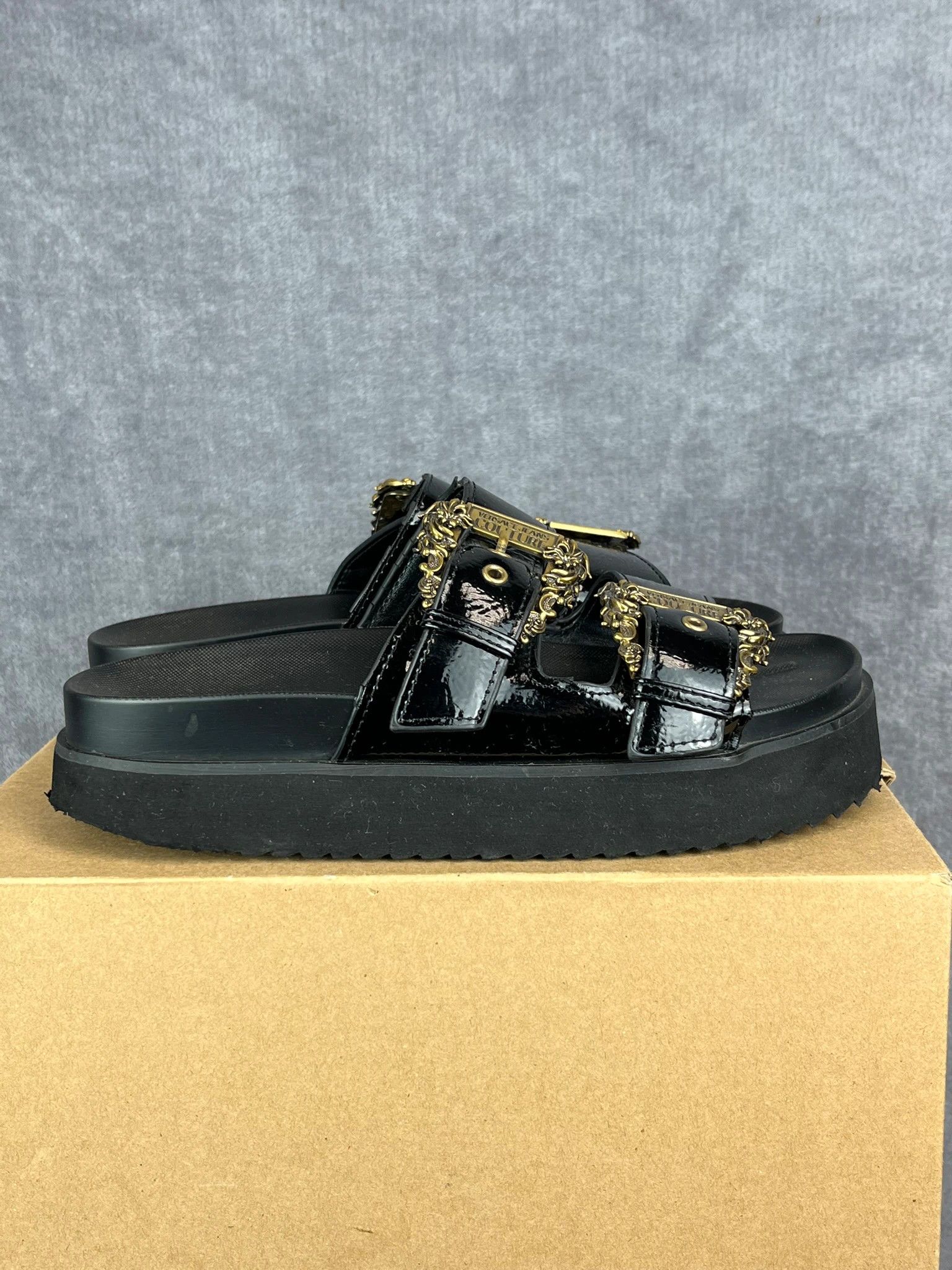 Versace Versace black gold designer slides Size US 11 / IT 41 - 6 Thumbnail
