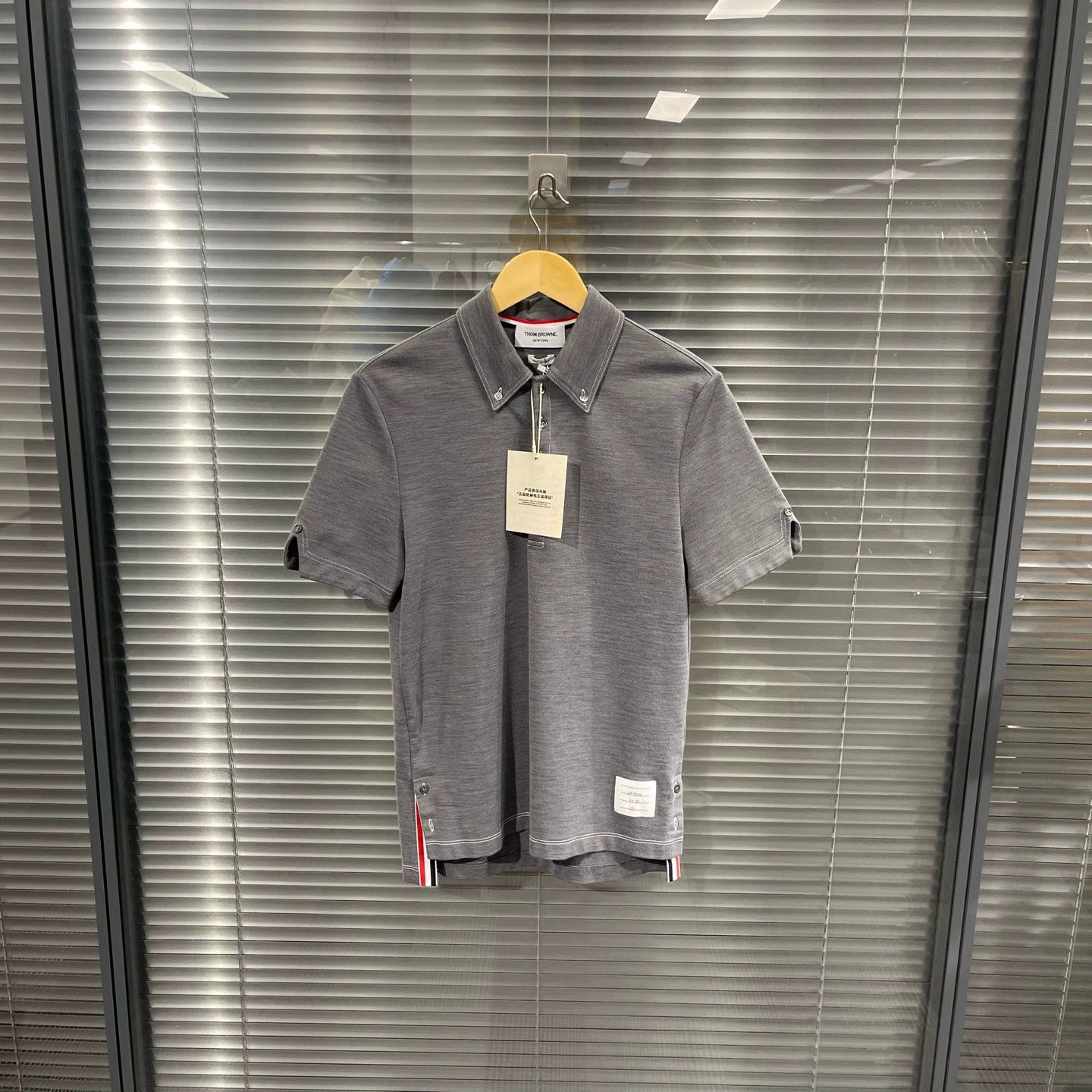 Thom Browne Thom Browne Iconic Striped Polo SS 1 95 New Minor Arm Flaw Size US S / EU 44-46 / 1 - 1 Thumbnail