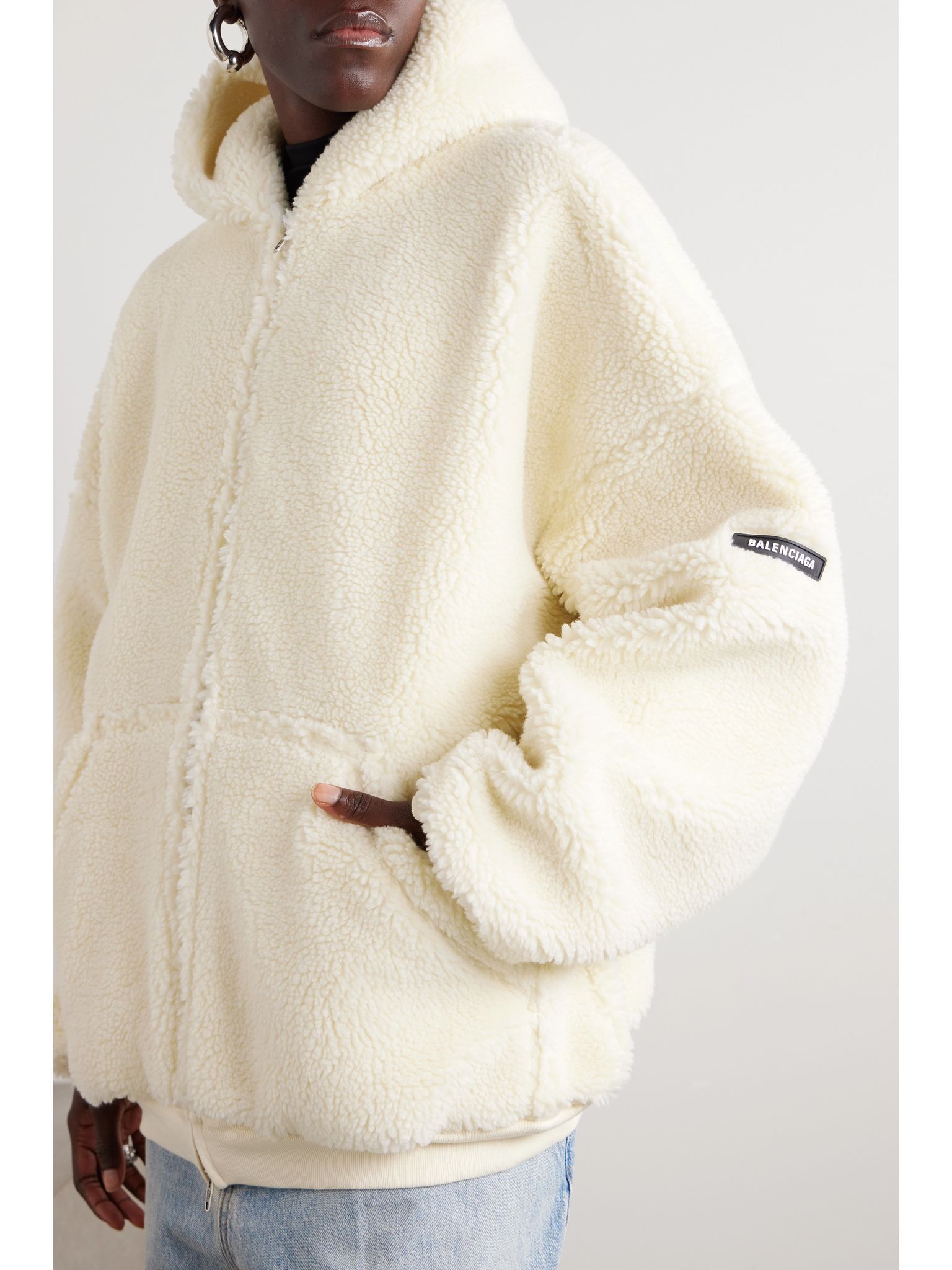 Balenciaga o1s1wg110126 Outerwear Zip-Up Hoodie in Ivory Size US M / EU 48-50 / 2 - 3 Thumbnail
