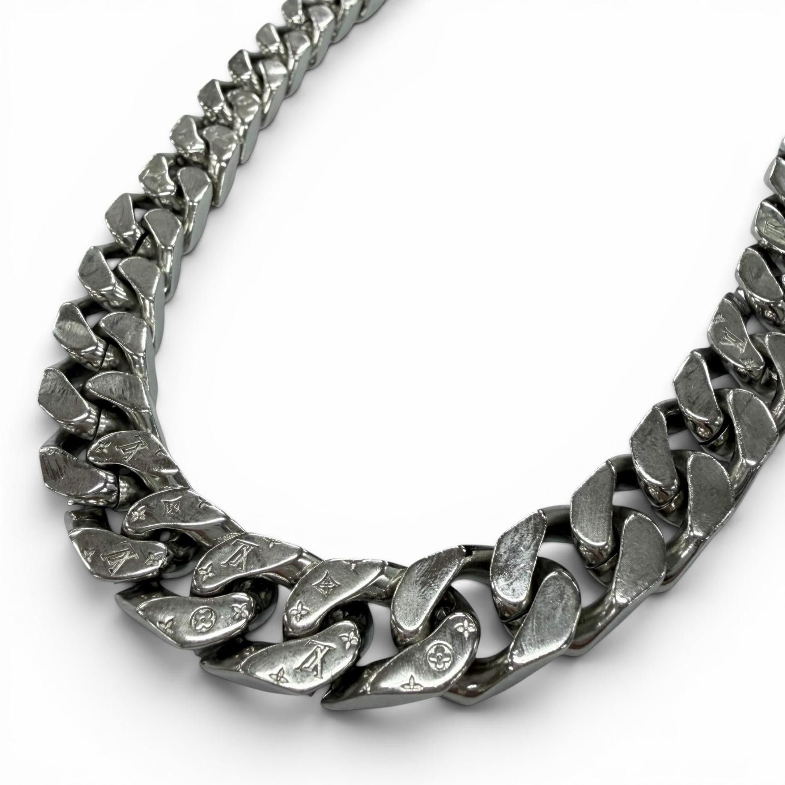 Louis Vuitton Louis Vuitton Louis Vuitton Collier Chain Kihei Monogram Necklace Precious Metal Necklace M68272 DUTY FREE for USA Size ONE SIZE - 1 Thumbnail