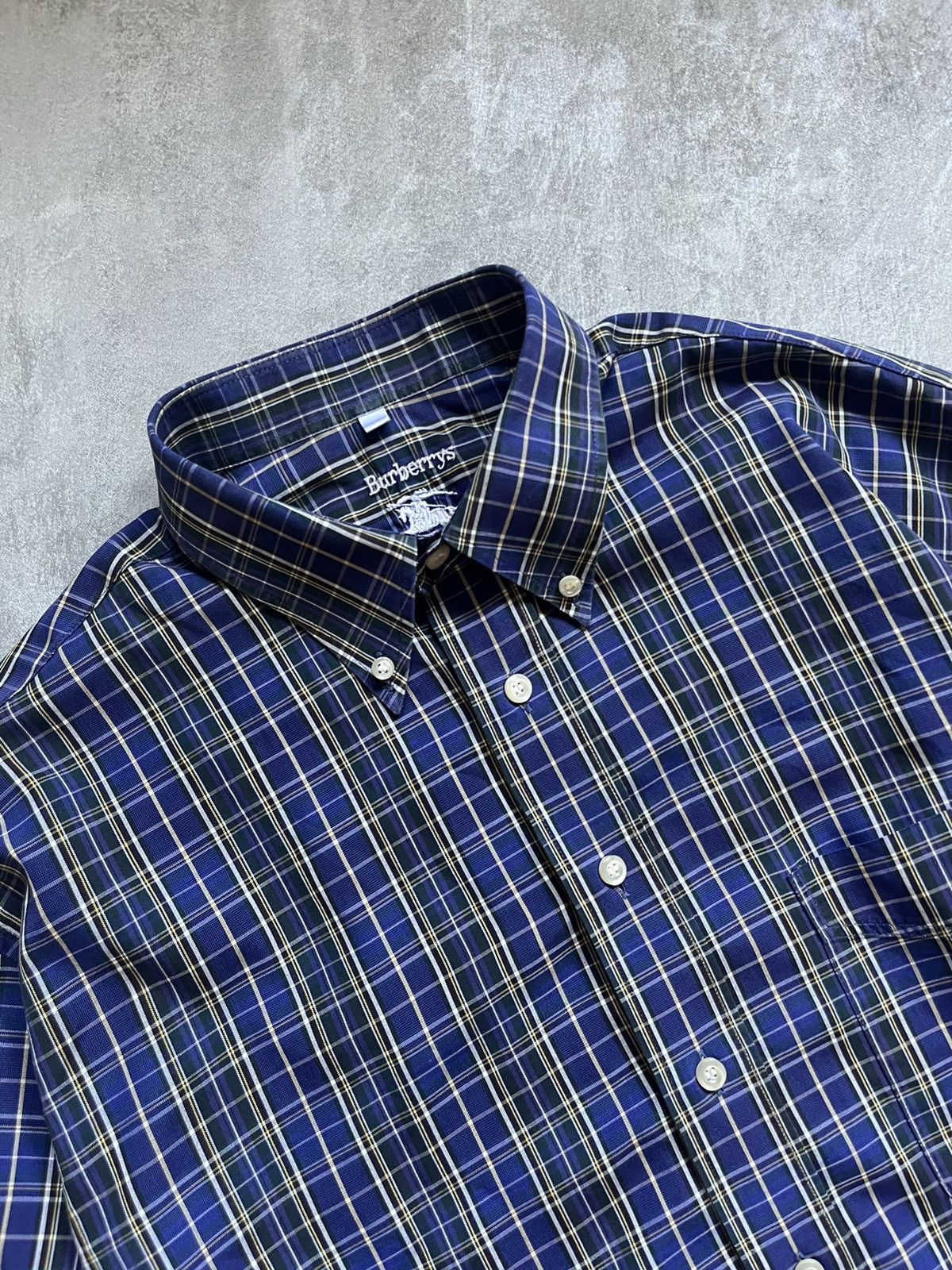 Burberry Vintage Burberry’s Old Money Style Button up shirt Size US XL / EU 56 / 4 - 2 Thumbnail