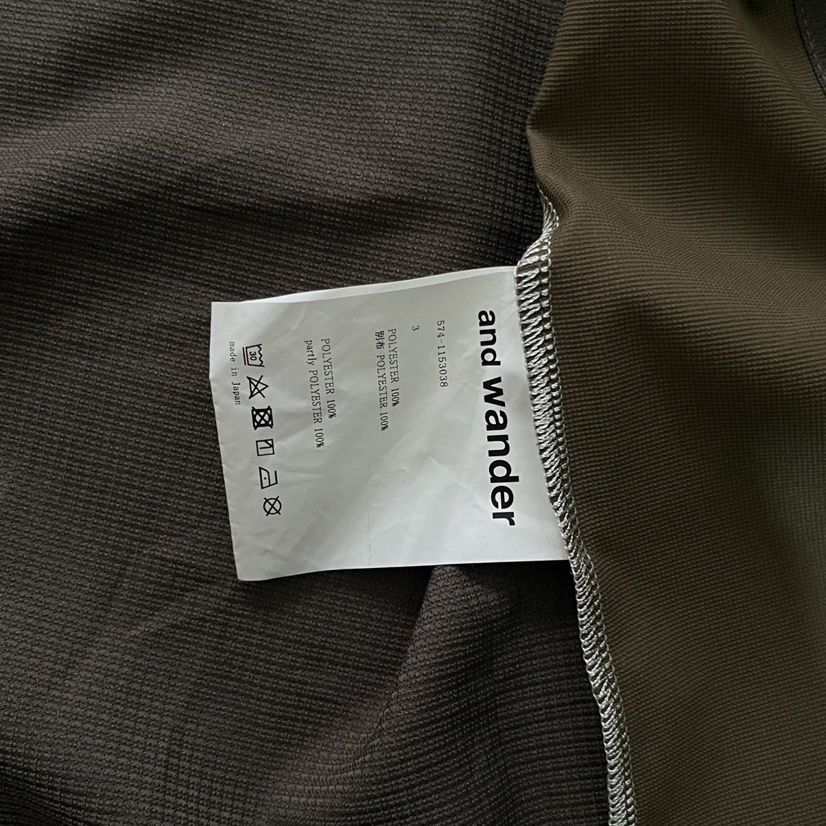 And wander logo printed panelled shirt olive green