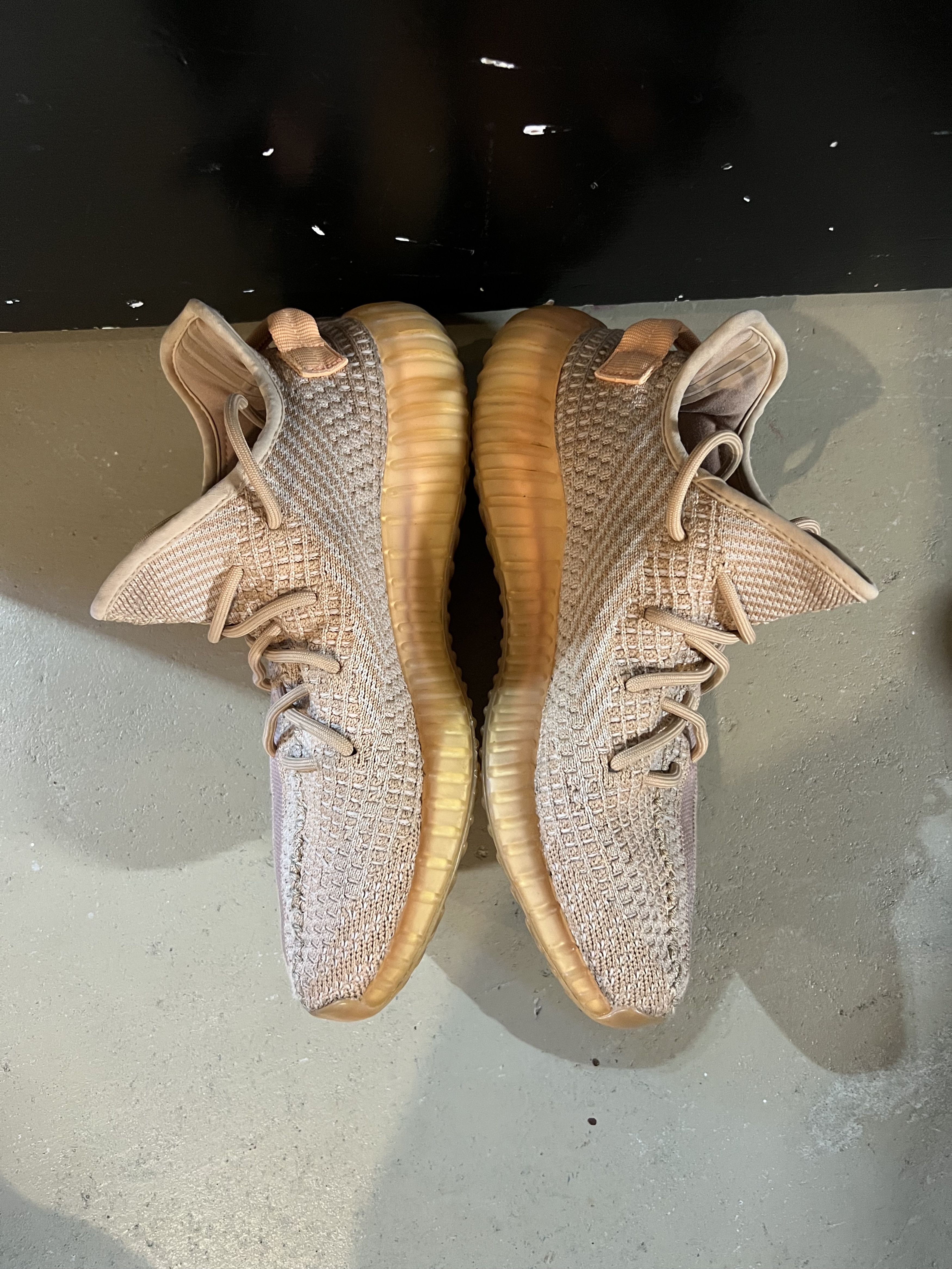 adidas Yeezy Boost 350 V2 Clay