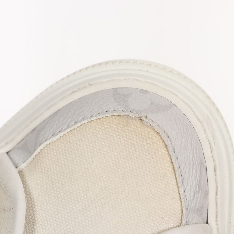 Louis Vuitton Louis Vuitton Monogram High-Top Sneakers in White - Size US 7 / EU 40 - 7 Thumbnail