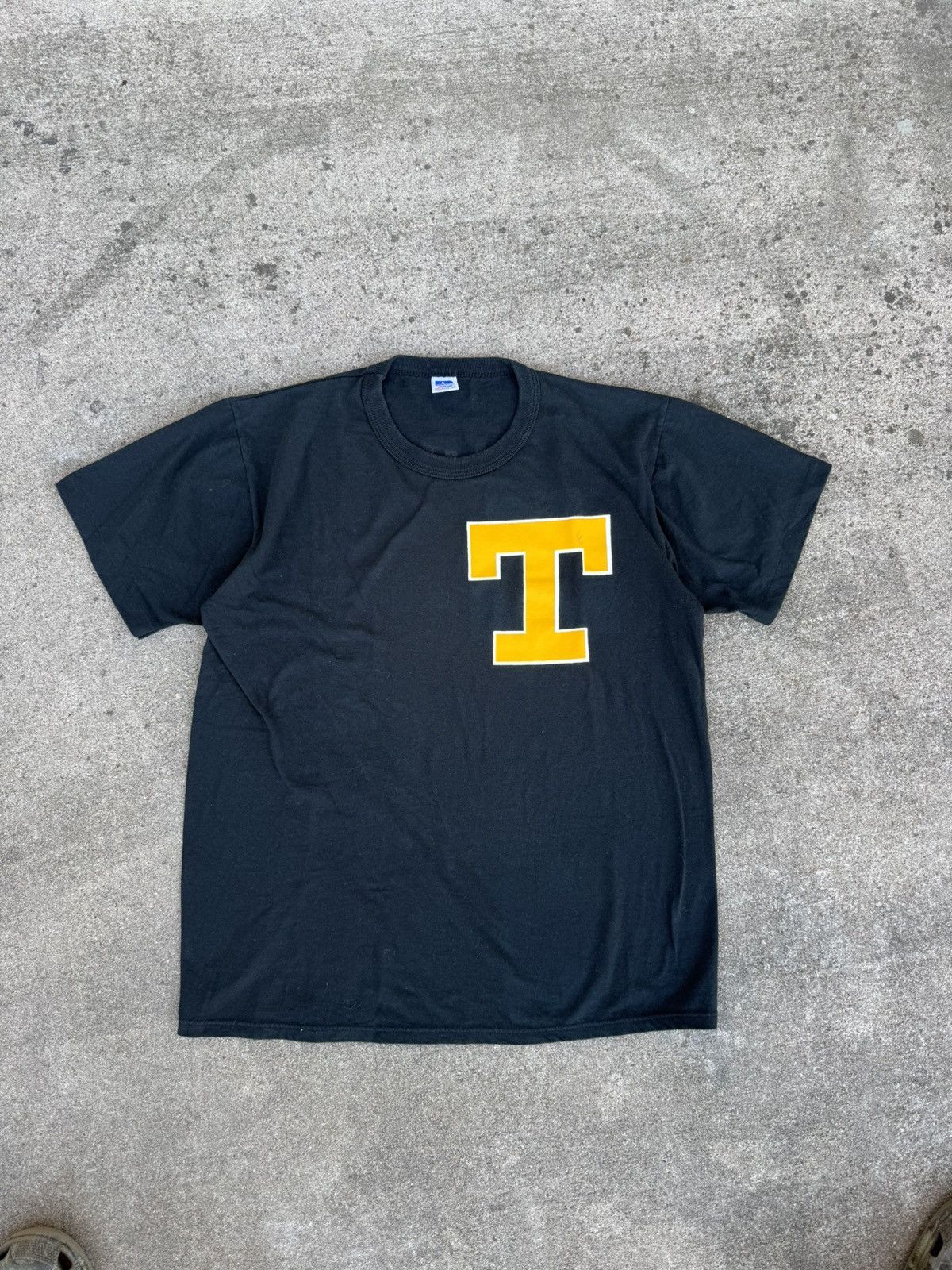 NCAA Vintage Tennessee Volunteers Russell Athletic Tee USA Medium Size US M / EU 48-50 / 2 - 2 Thumbnail