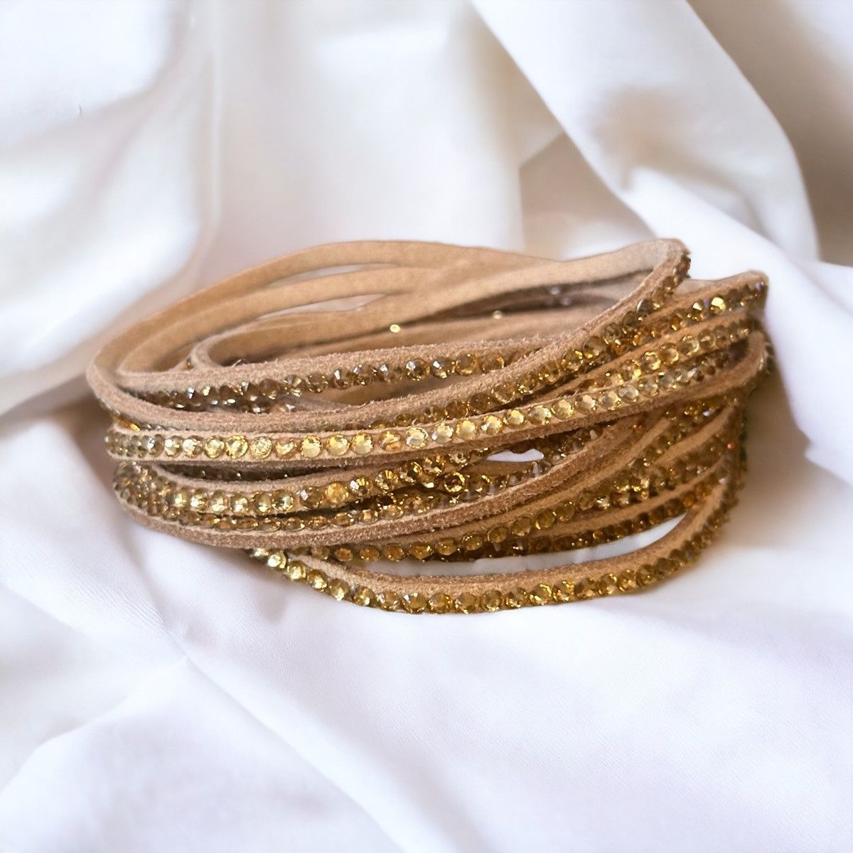 Other Multi strand rhinestone suede wrap bracelet Size ONE SIZE - 1 Thumbnail