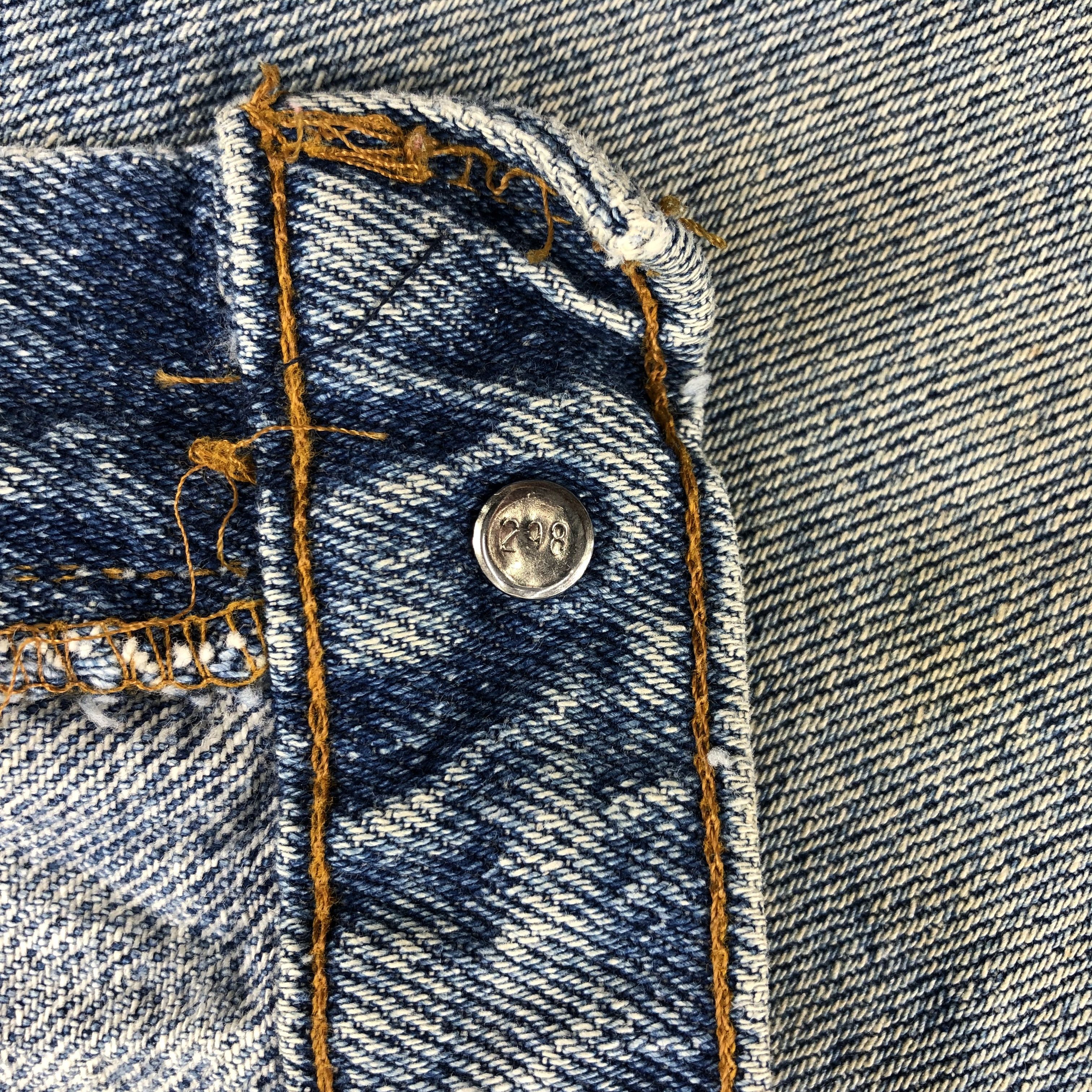 Levi's × Vintage Vintage 90s Light Wash Levis 540 Jeans-JM1292 Size US 33 - 9 Thumbnail