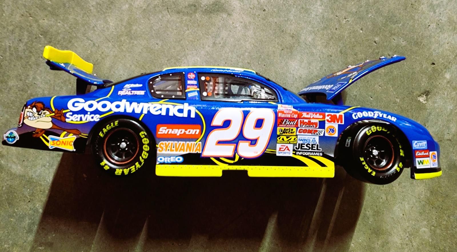 Other Kevin Harvick #29 GM Looney Tunes 2002 Monte Carlo die cast Size ONE SIZE - 2 Thumbnail