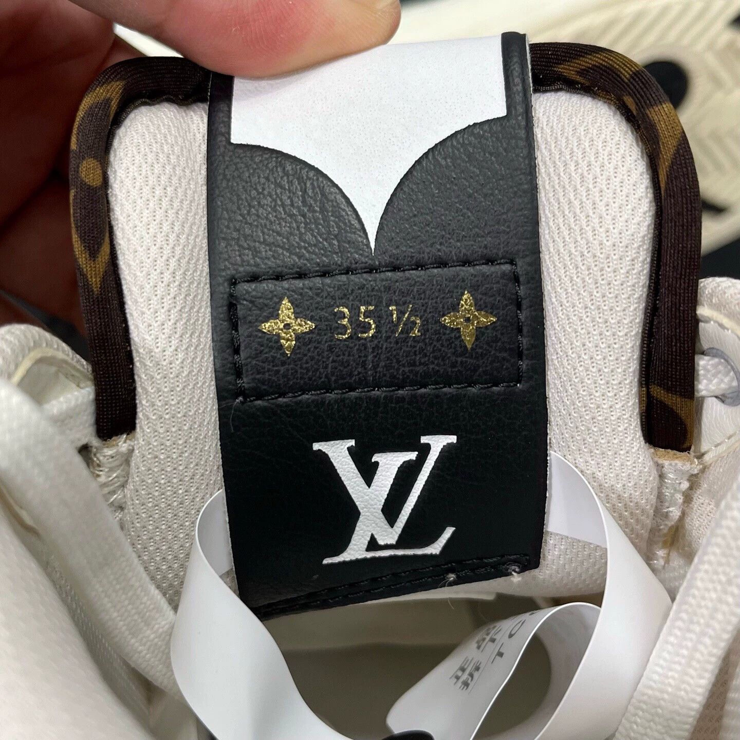 Louis Vuitton Louis Vuitton Charlie high-top sneakers Size US 5 / IT 35 - 7 Thumbnail