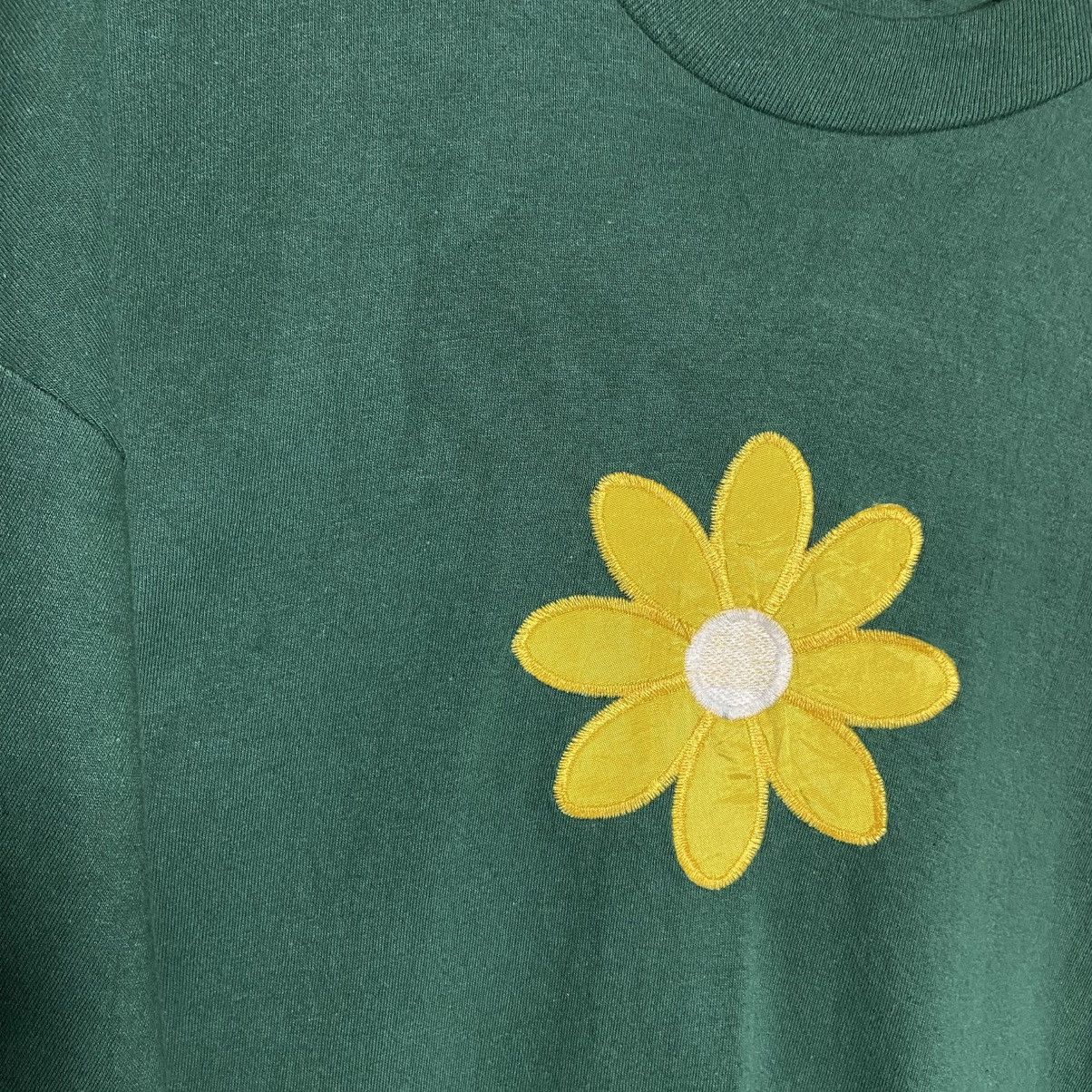 Vintage Vintage 90s Sun Flower Embroidery Single Stitch T-Shirt Size US XXL / EU 58 / 5 - 6 Thumbnail