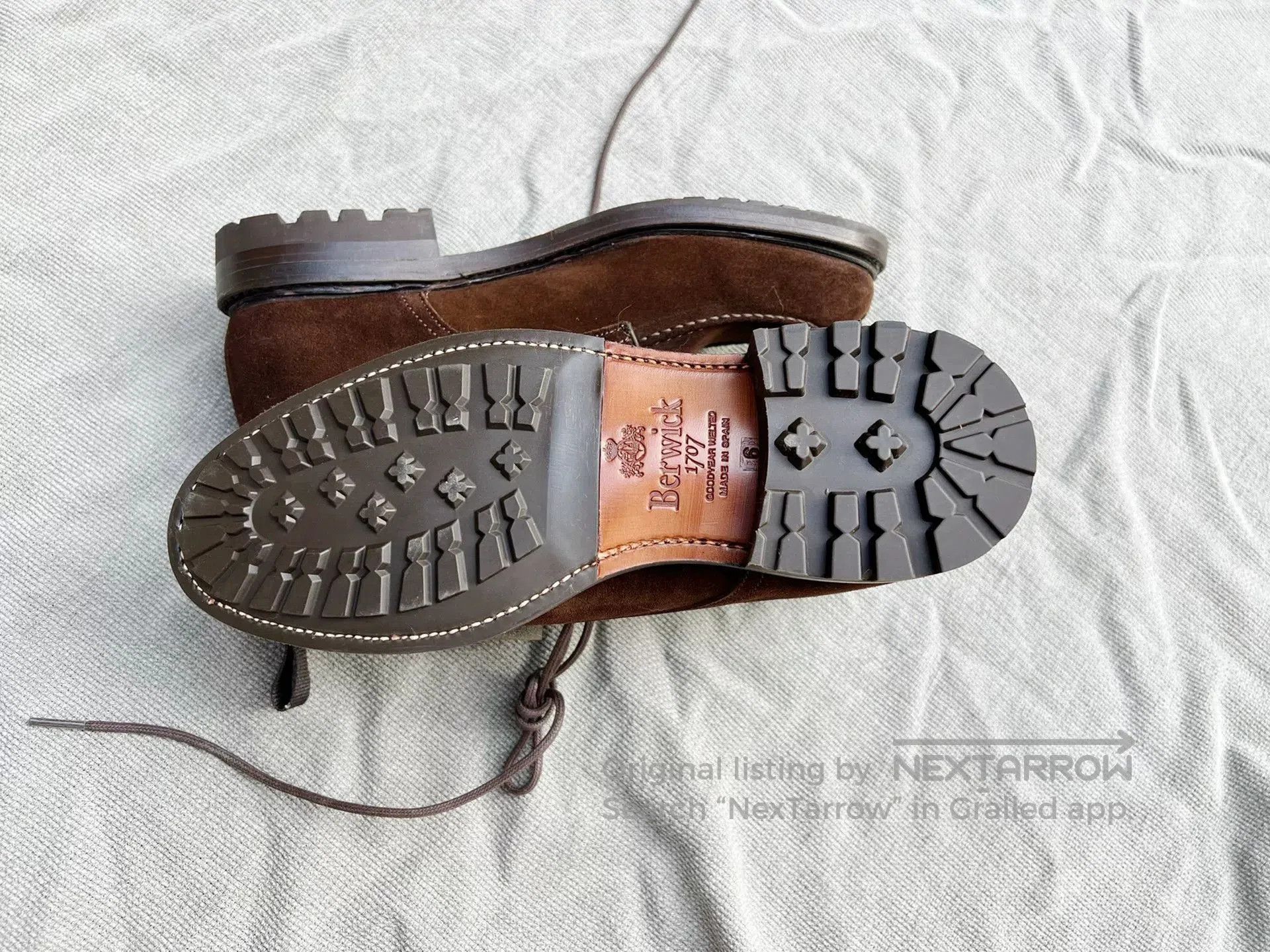 Berwick 1707 Berwick1707 Handmade Spanish Suede Tanker Boots. Size US 6 / EU 39 - 7 Thumbnail