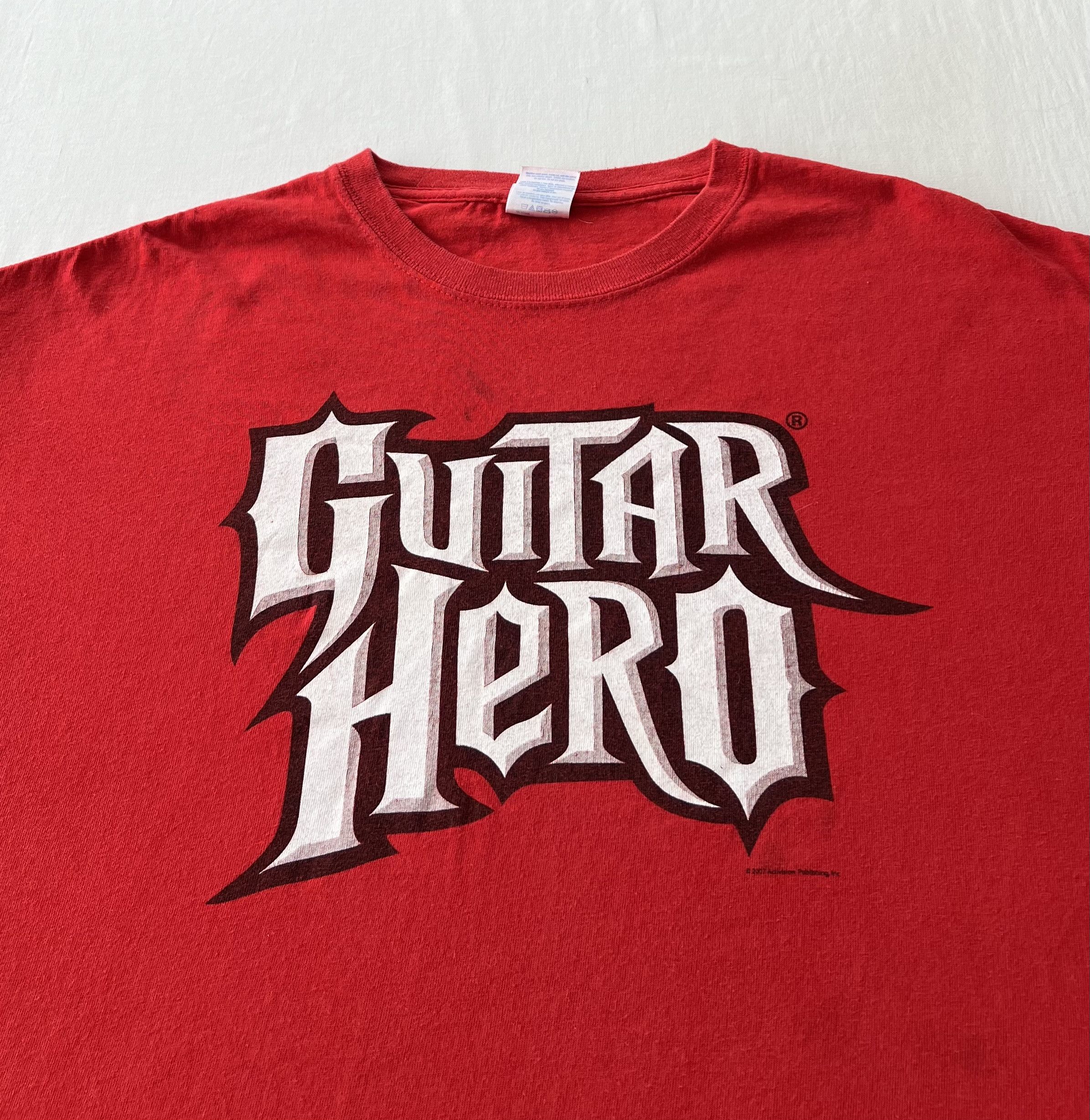 The Game Vintage 2007 Guitar Hero Video Game Playstation Red T-shirt Size US XL / EU 56 / 4 - 3 Thumbnail
