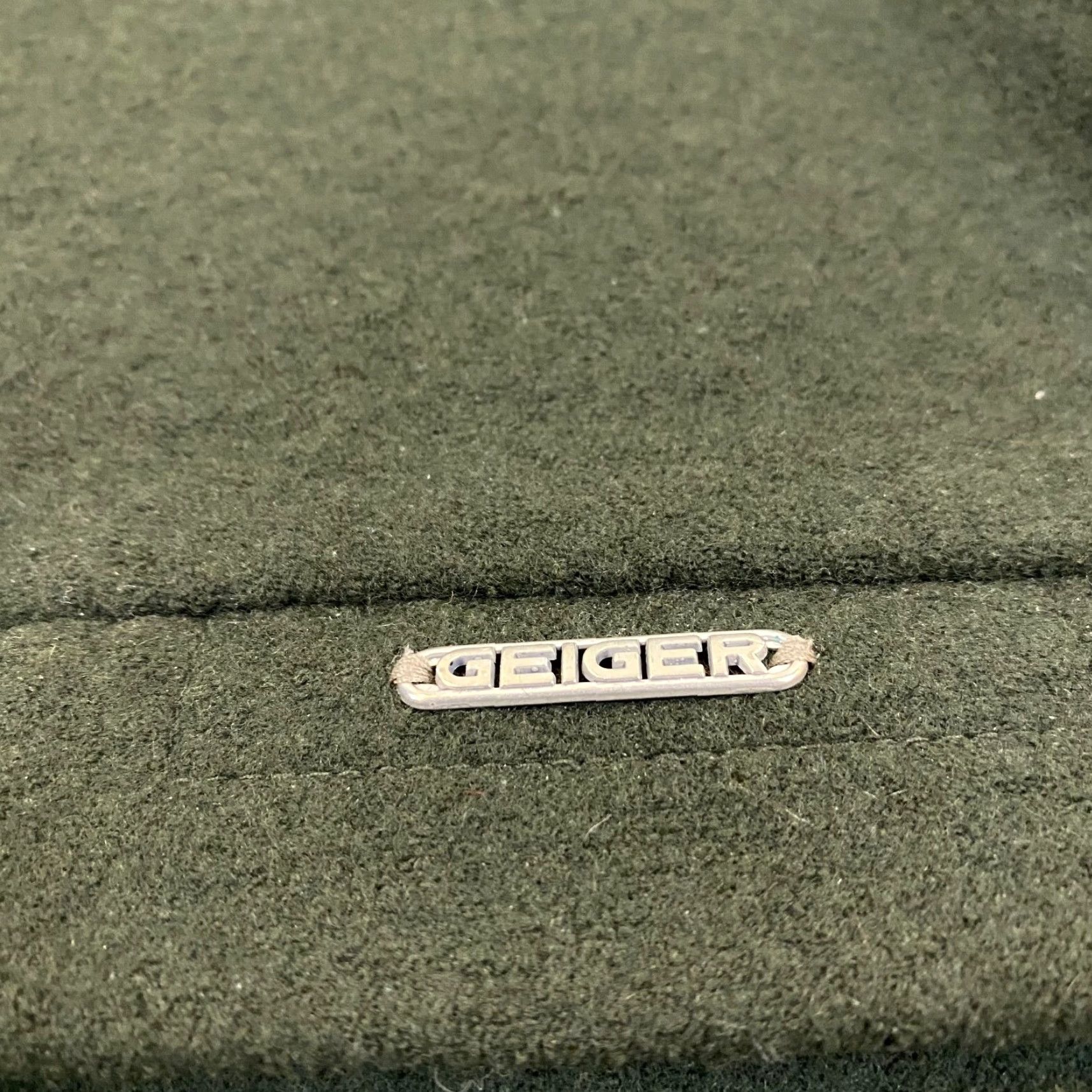 Vintage GEIGER Sweater Womens 40 Forest Green Pure New Wool Button Up Collared Austria Size S / US 4 / IT 40 - 2 Thumbnail
