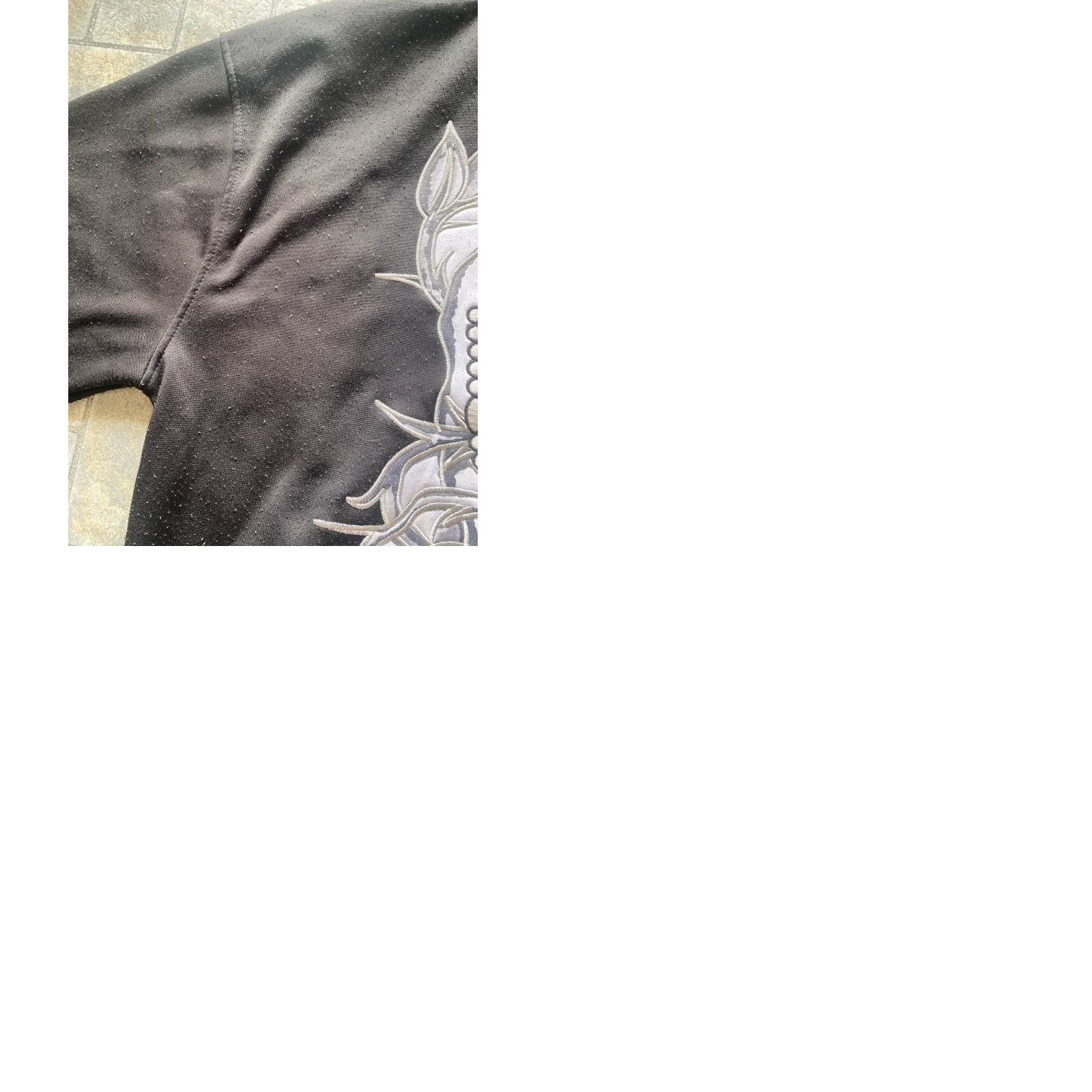 Vintage VINTAGE Victorious Urban Couture Hoodie Size L Black Men Zip Size US L / EU 52-54 / 3 - 12 Thumbnail