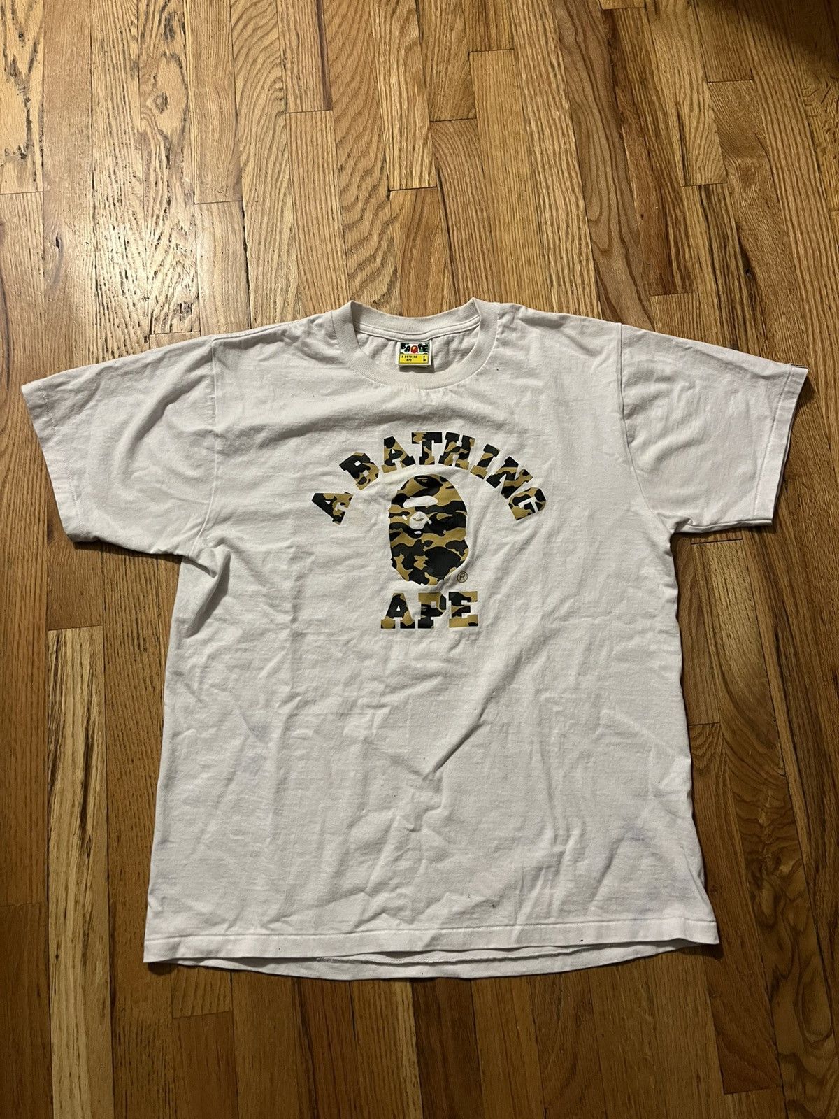 Bape Bape 1st Camo White T shirt Size US L / EU 52-54 / 3 - 1 Thumbnail