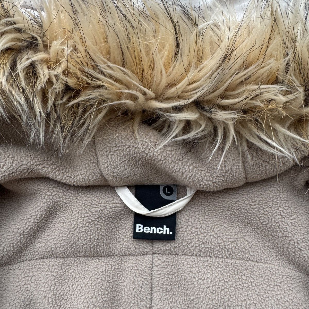 Bench Vintage Y2K Faux Fur Hooded Gorpcore Jacket