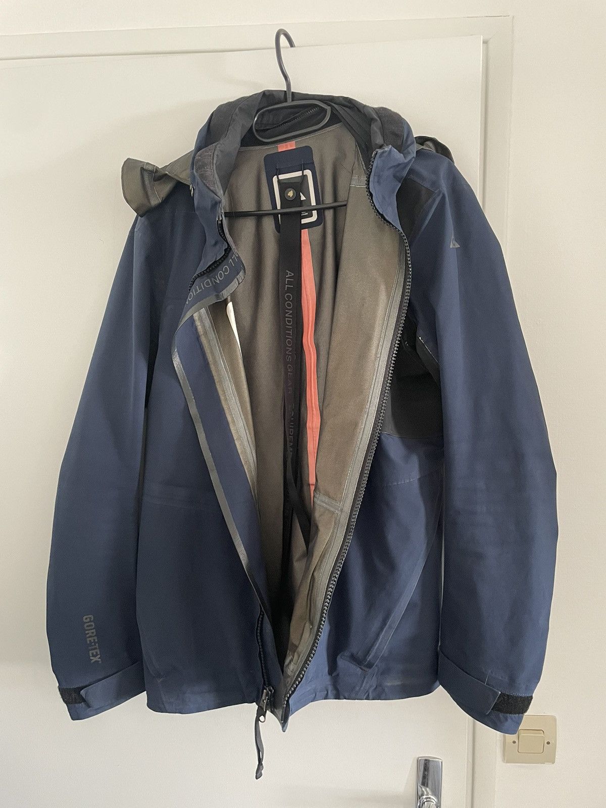 Nikelab acg 2in1 system jacket deals