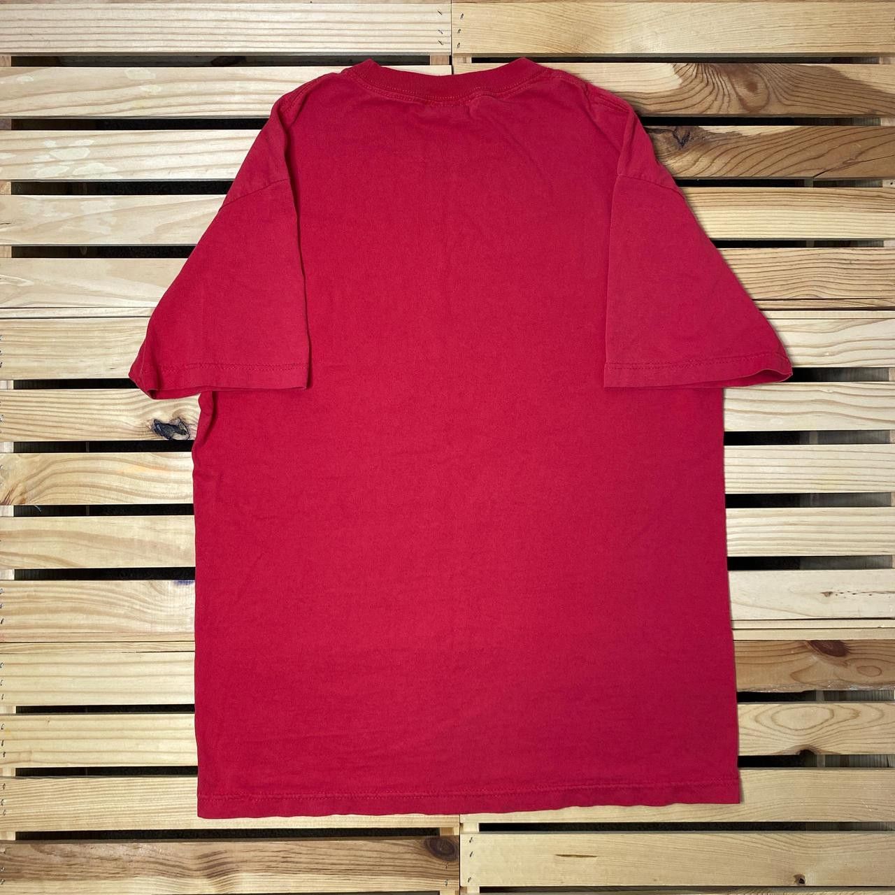 AAA Vintage Rolling Stones 2004 Red Thrashed Band Tee Size Large Size US L / EU 52-54 / 3 - 2 Thumbnail