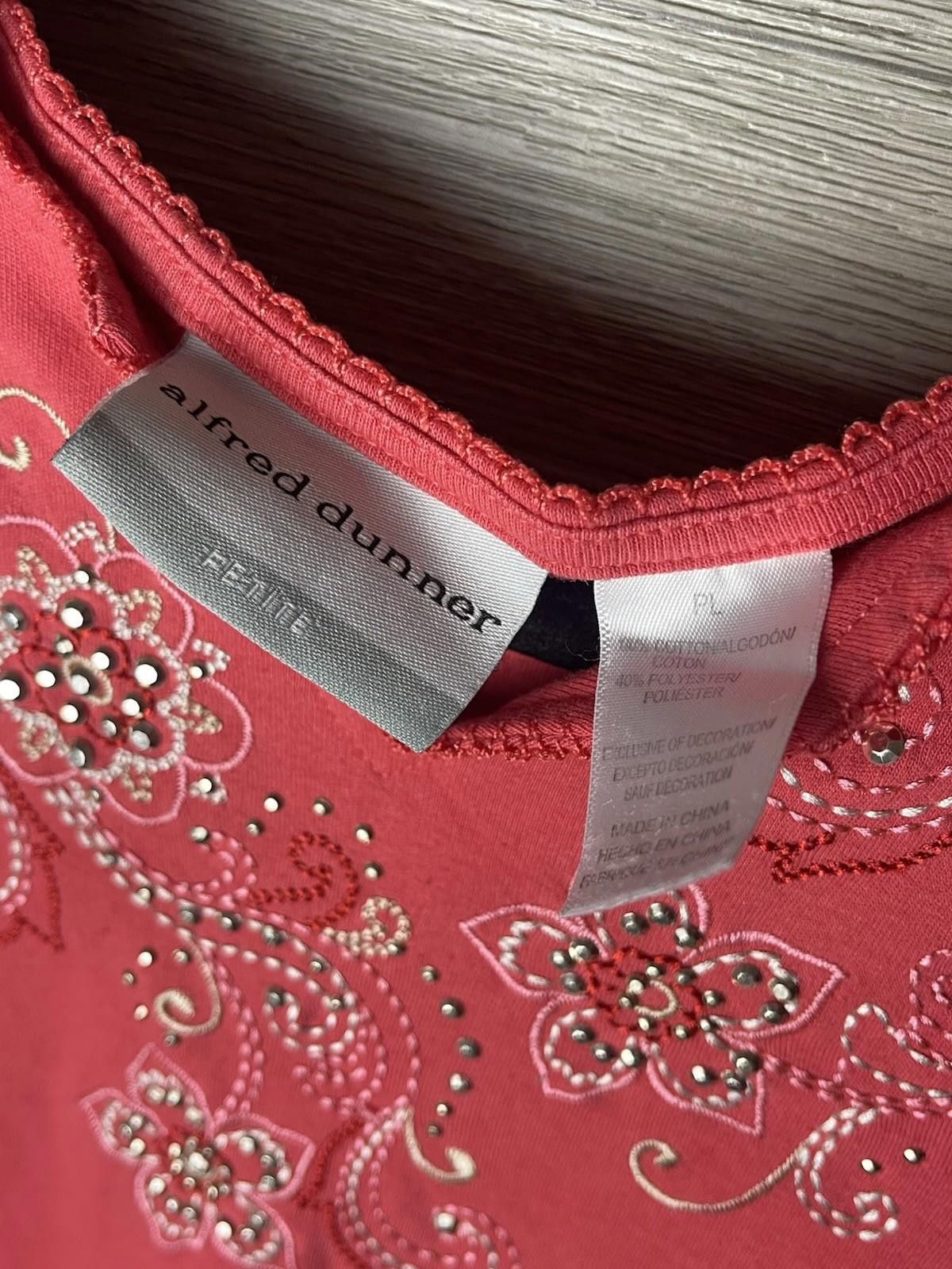 Other Alfred Dunner Embellished Blouse Size Petite 10 Size M / US 6-8 / IT 42-44 - 3 Thumbnail