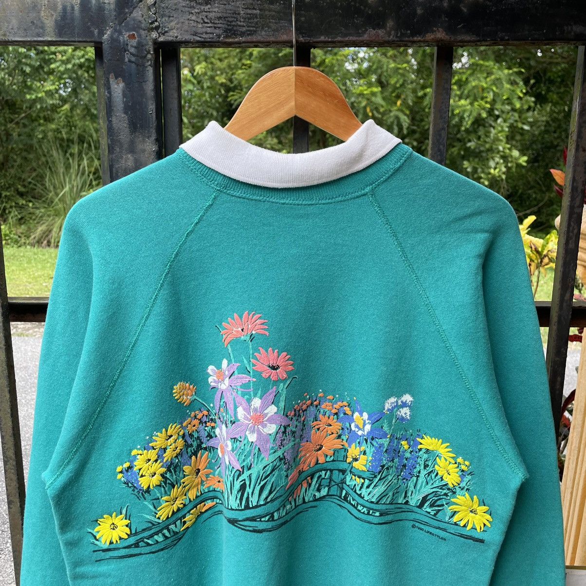 Hanes 🔥Vintage 90s Hanes Lifestyles Pop Art Flower Sweatshirts Size US M / EU 48-50 / 2 - 3 Thumbnail