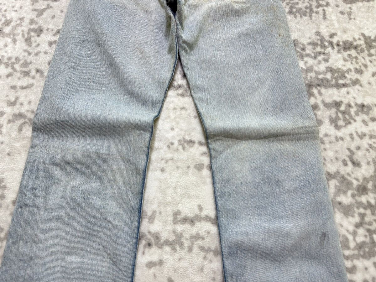 Levi's Vintage Levi’s 501 Distressed Knee Rip Patchwork Denim Jeans Size US 27 - 12 Thumbnail