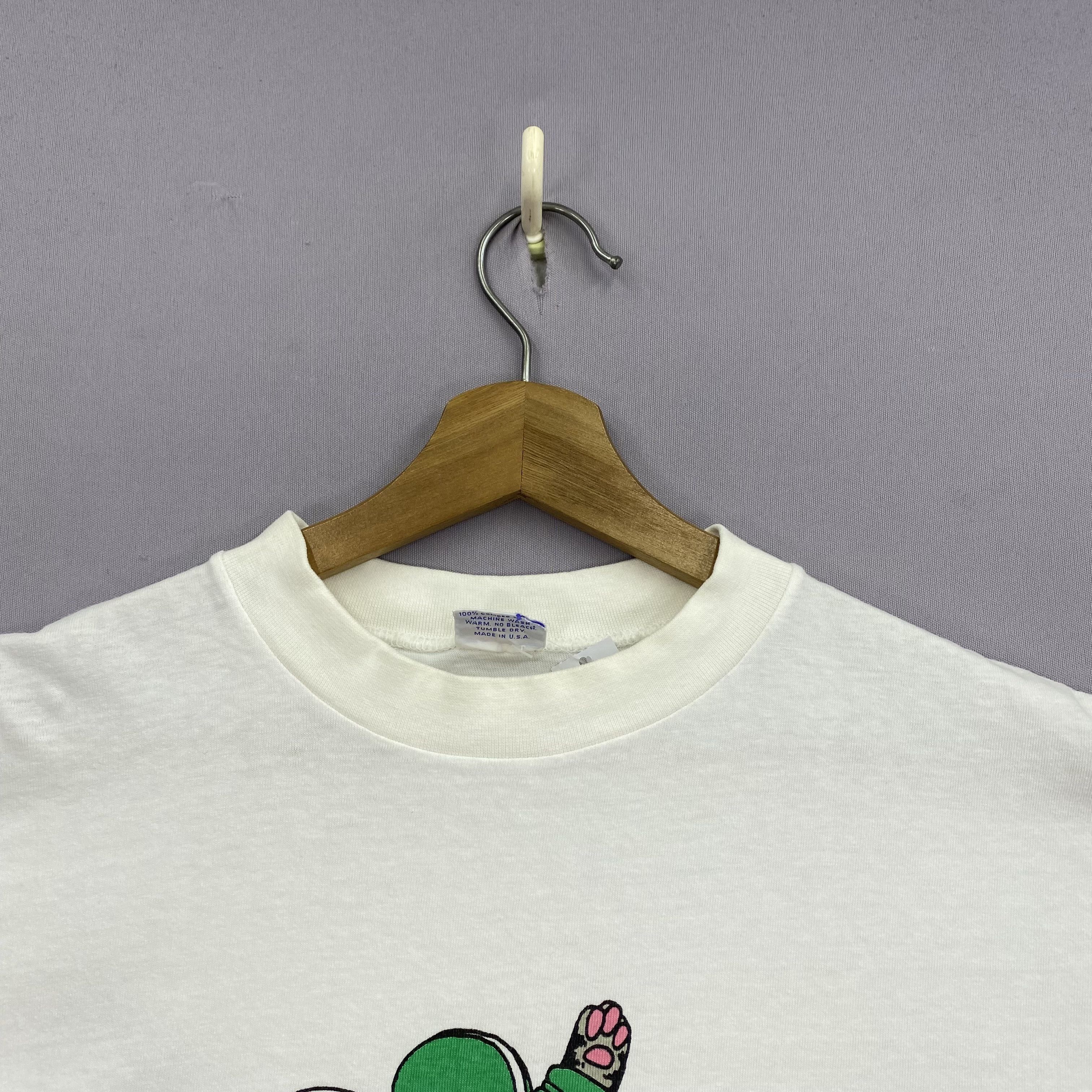 Vintage Vintage 80s Crazy Shirts Tshirts BKLiban Hawaii Football Tee Size US L / EU 52-54 / 3 - 3 Thumbnail