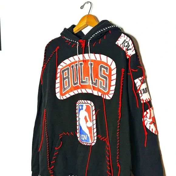 Other Galerie de L’Artiste IOV | Chicago Bulls Hoodie Size US XL / EU 56 / 4 - 6 Thumbnail