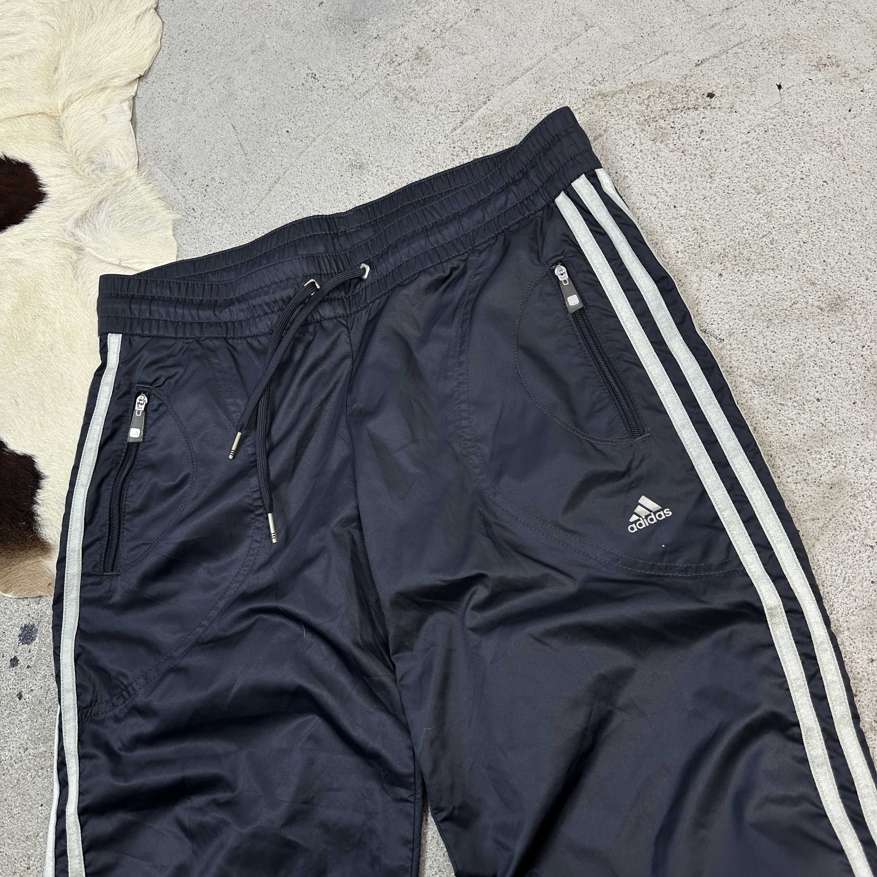 Adidas × Vintage Vintage Sportswear Y2K Nylon Baggy Adidas Sweatpants Size US 32 / EU 48 - 3 Thumbnail