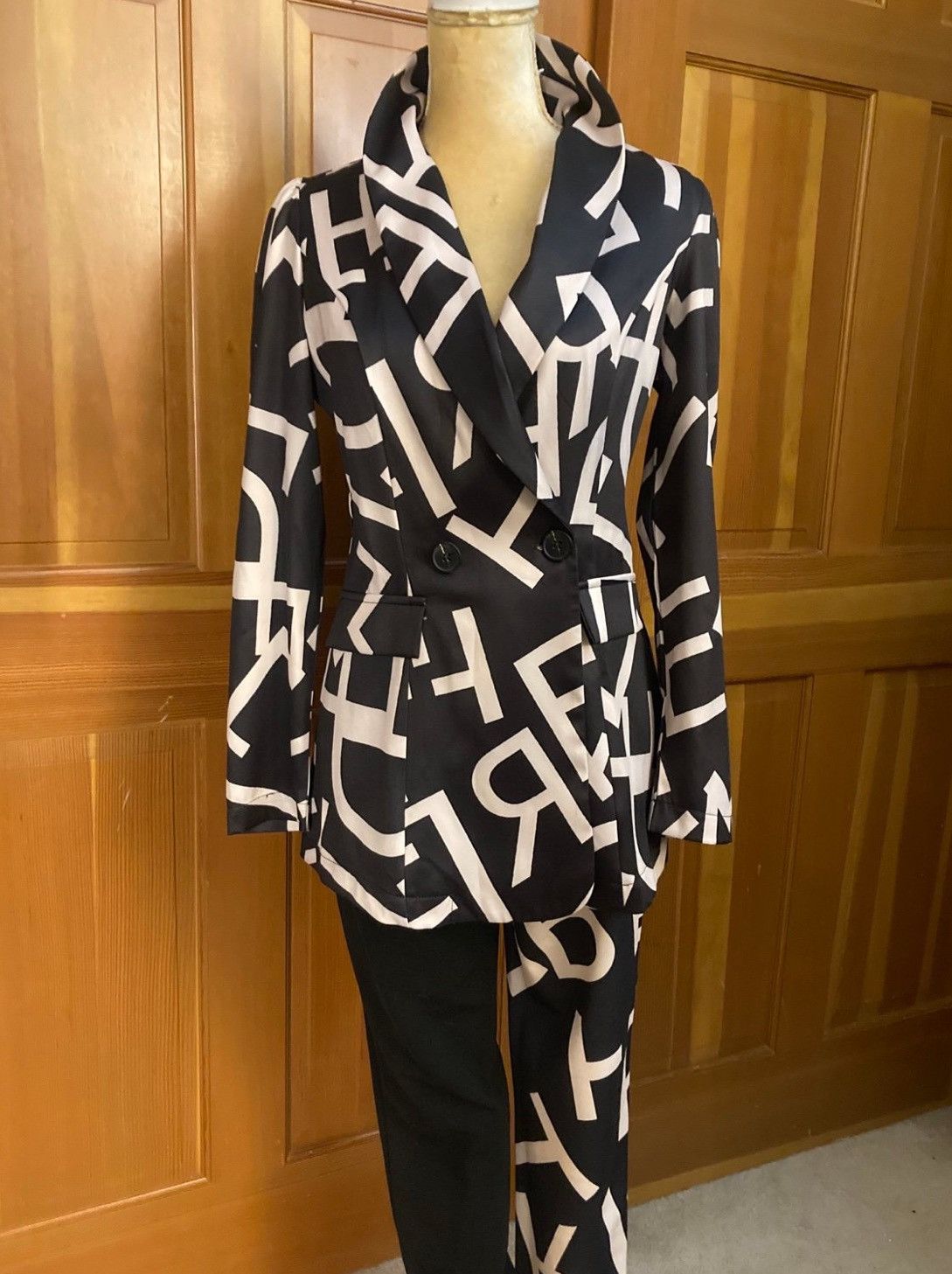 Designer × Other New, Women’s Lavishly Paris Letter Print Pantsuit. Size M / US 6-8 / IT 42-44 - 9 Thumbnail