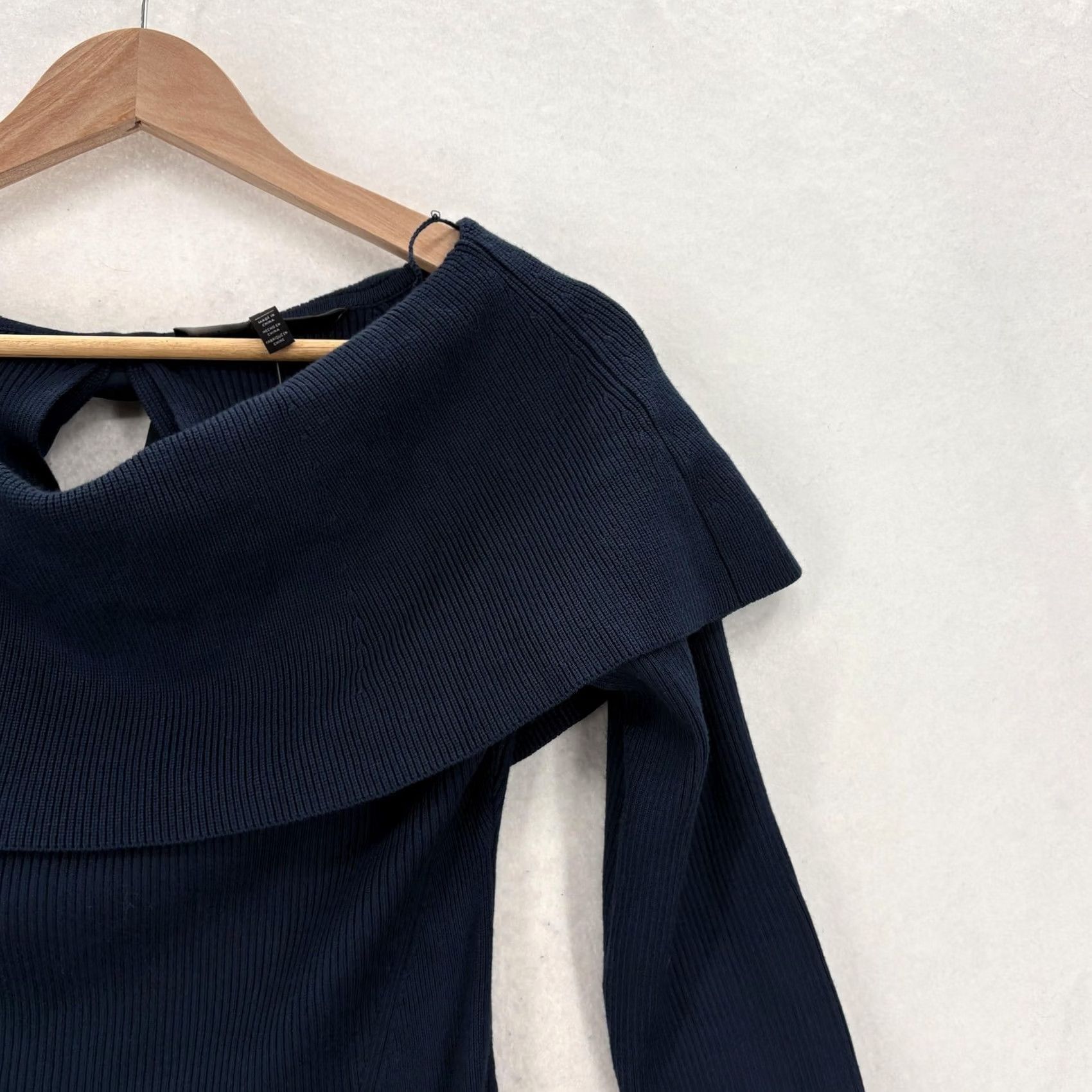 White House Black Market White House Black Market Sweater Womens Small Blue Boat Neck Knit Bow Back NWT Size S / US 4 / IT 40 - 2 Thumbnail