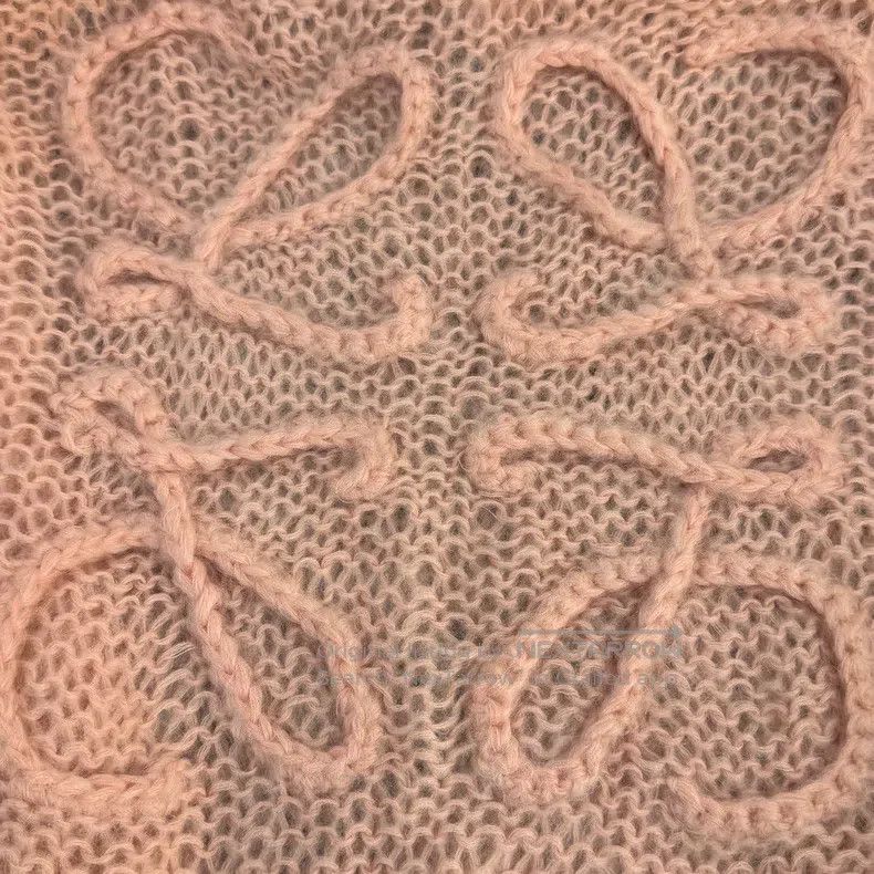 Loewe Loewe Pink openwork logo mohair sweater Size S / US 4 / IT 40 - 6 Thumbnail