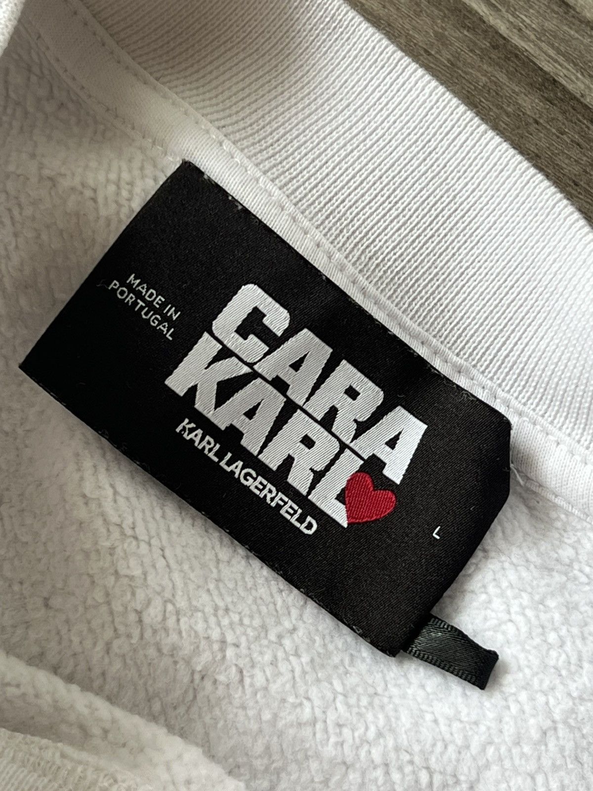 Designer × Karl Lagerfeld ‼️Karl Lagerfeld Cara❤️Karl Big Knit Logo White Sweatshirt‼️ Size US L / EU 52-54 / 3 - 13 Thumbnail