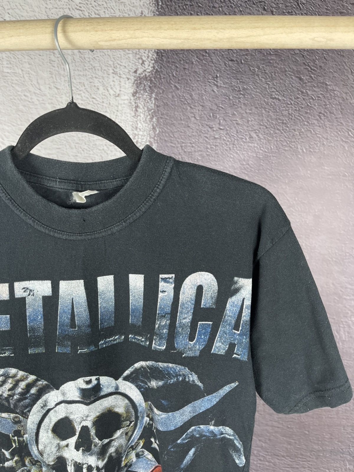 Band Tees Metallica vintage 90s y2k rare print double side band tee Size US S / EU 44-46 / 1 - 5 Thumbnail