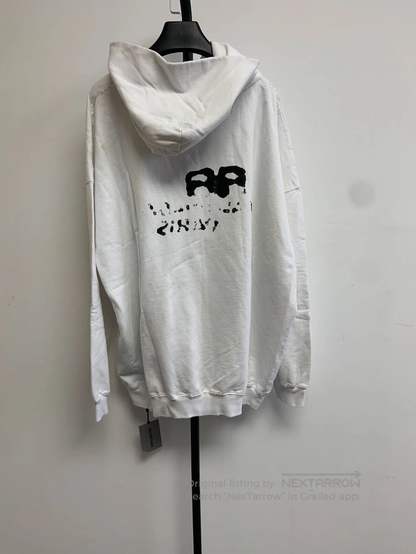 Balenciaga Balenciaga Logo Print White Crewneck Sweatshirt. Size US L / EU 52-54 / 3 - 2 Thumbnail