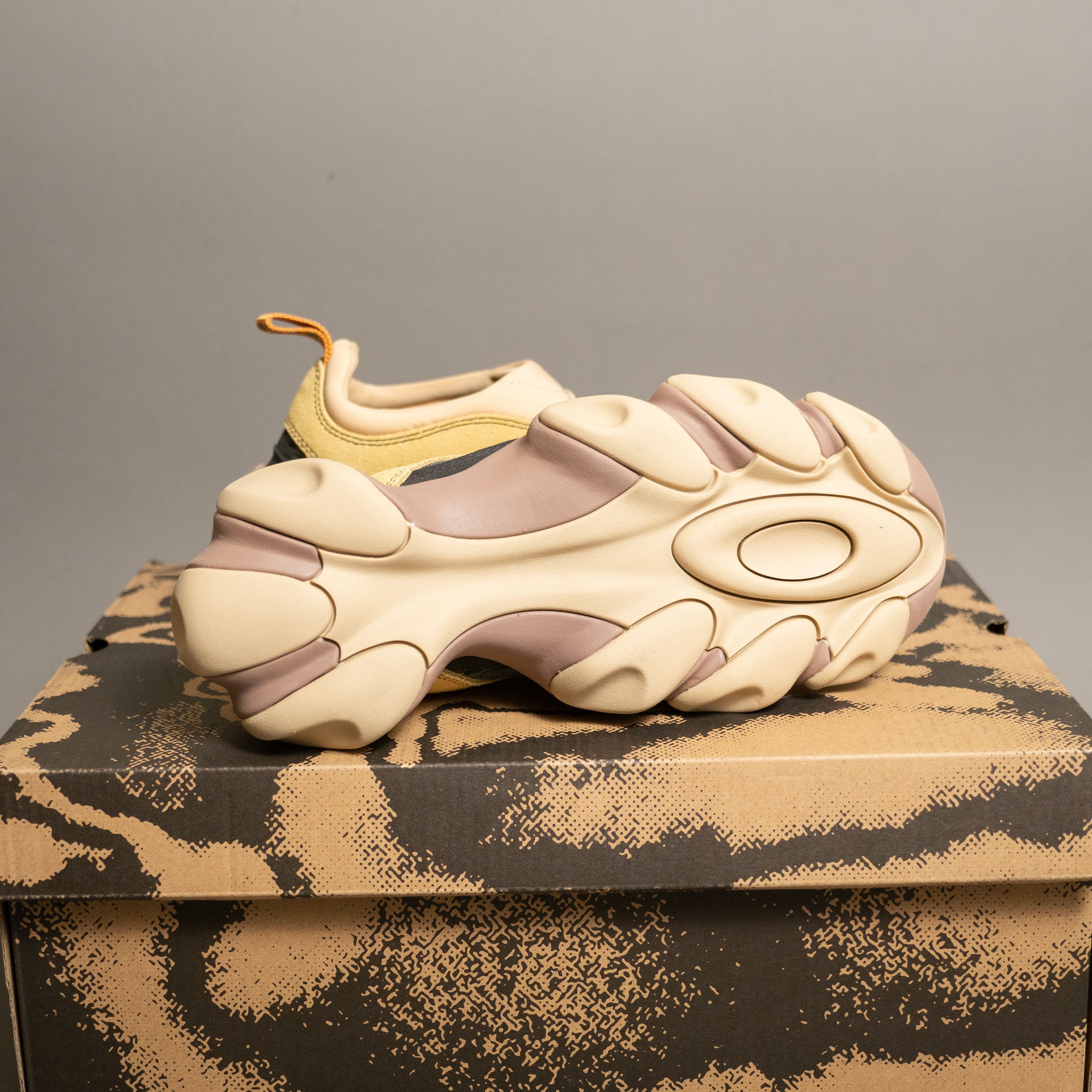 Brain Dead × Oakley Brain Dead x Oakley Suede Flesh Sandal Whey/Multi Size US 5 / IT 35 - 3 Thumbnail