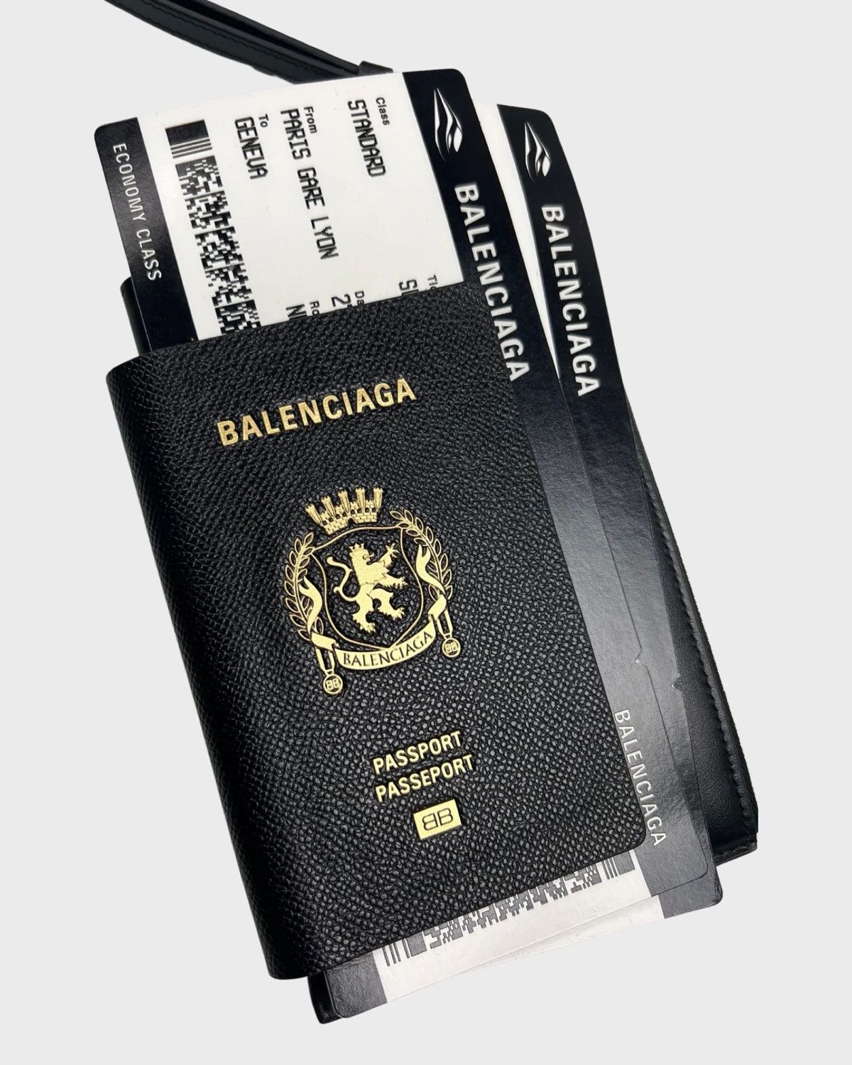 Balenciaga BALENCIAGA SS24 PASSPORT PHONE HOLDER SZ:OS Size ONE SIZE - 3 Thumbnail