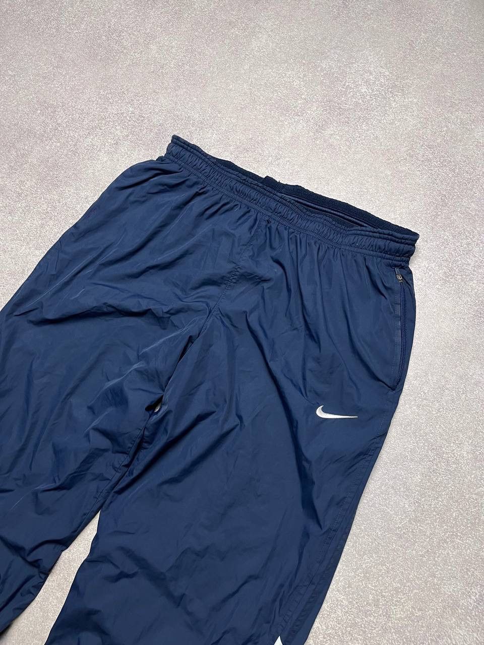 Nike × Vintage Vintage Nike Swoosh Baggy Nylon Trackpants Y2K L Size US 34 / EU 50 - 2 Thumbnail
