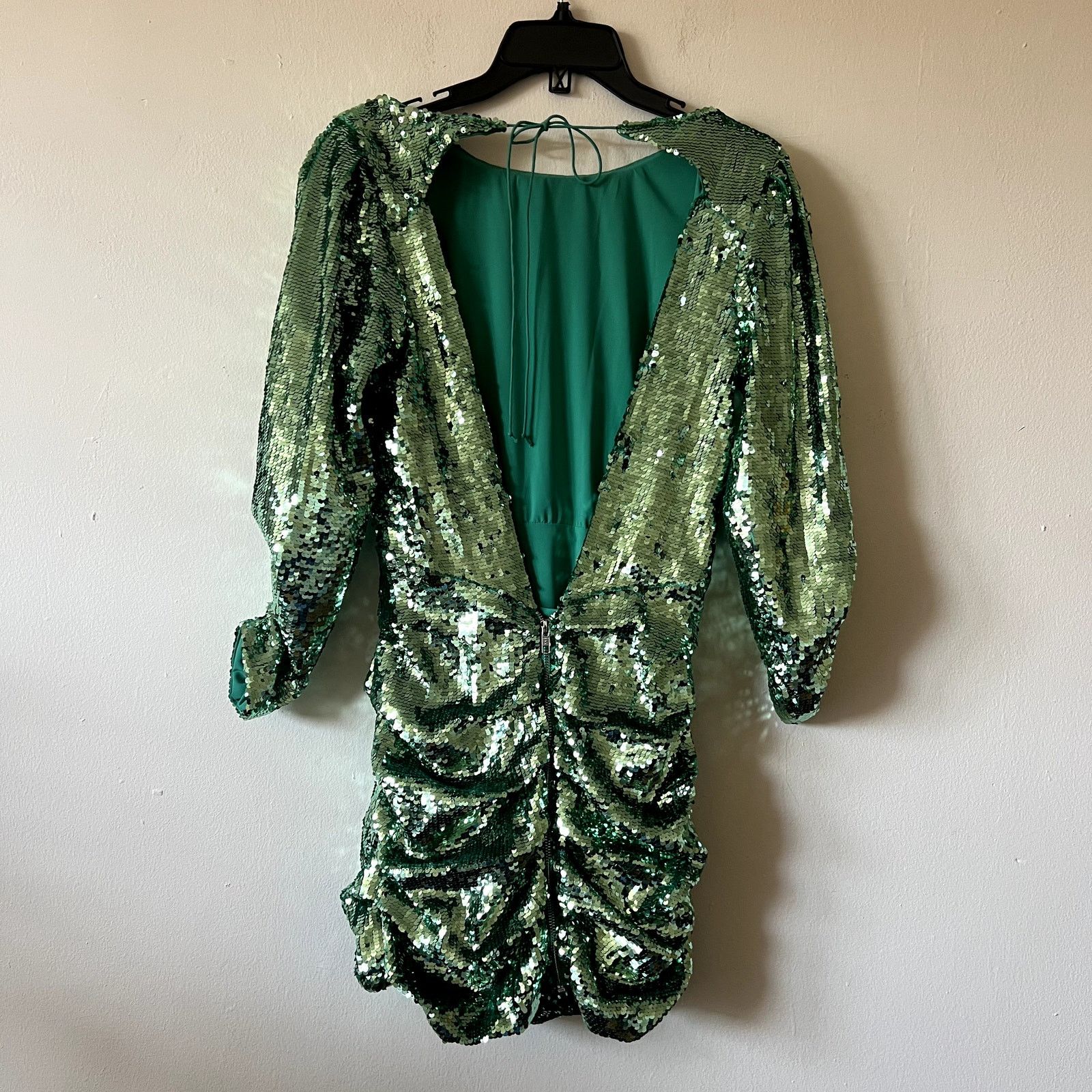 For Love & Lemons For Love and Lemons Marais Green Sequin Mini Dress size S J3 Size S / US 4 / IT 40 - 7 Thumbnail