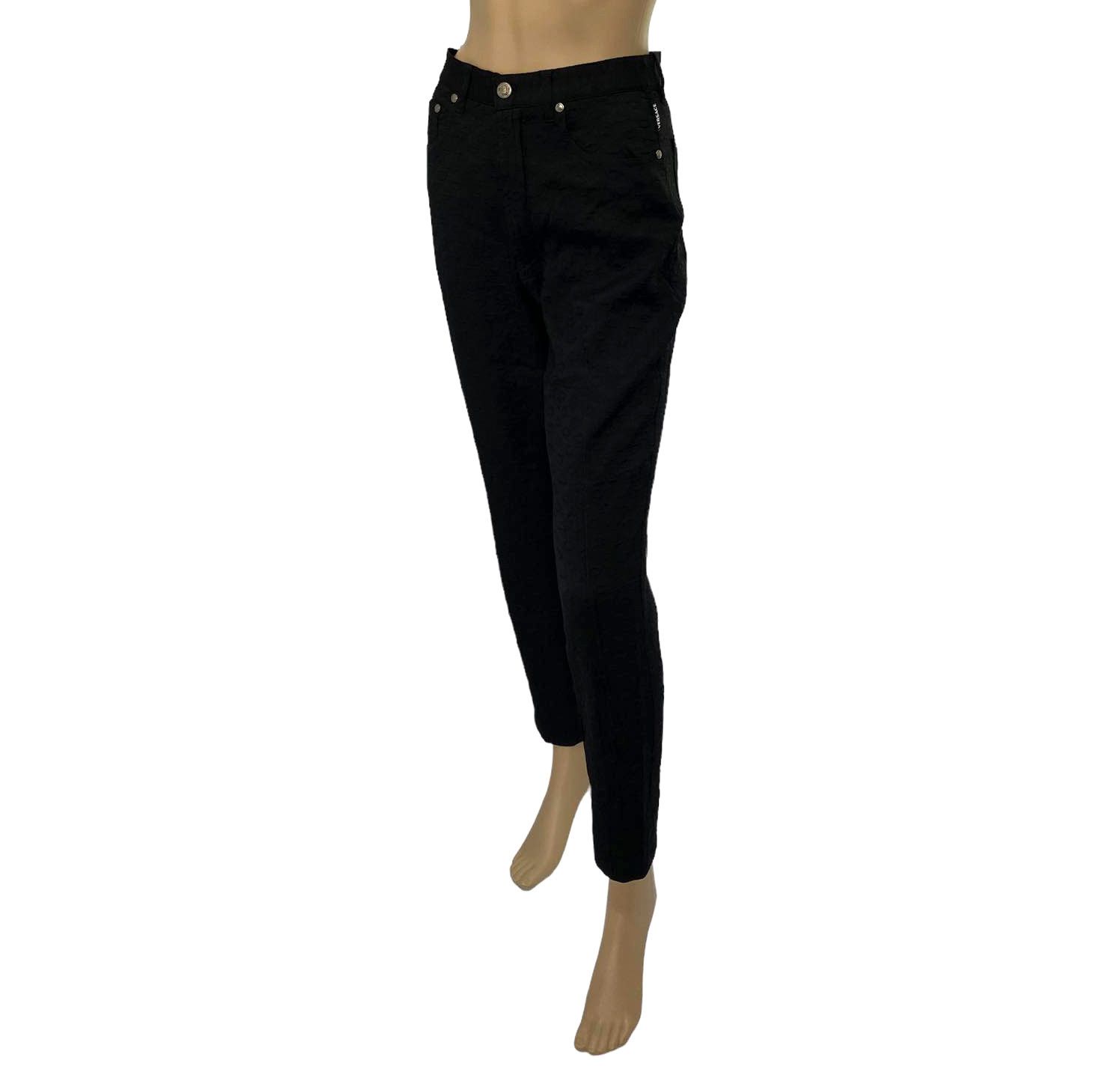 Versace Jeans Couture × Vintage VERSACE JEANS COUTURE Vintage Black Embossed Textured Jeans Size 26" / US 2 / IT 38 - 3 Thumbnail