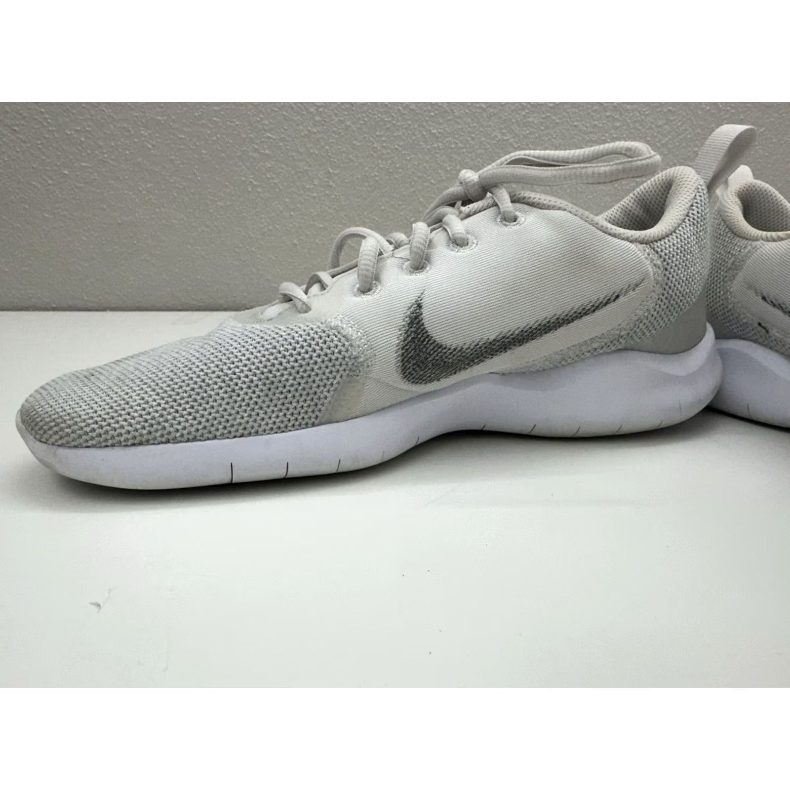 Nike Nike Womens Sneakers Size 10 White Nike Flex Experience Run 10 CI9964-100 Sneaker Ladies 10 White Nike Flex Experience Run 10 CI9964-100 Size US 10 / IT 40 - 6 Thumbnail