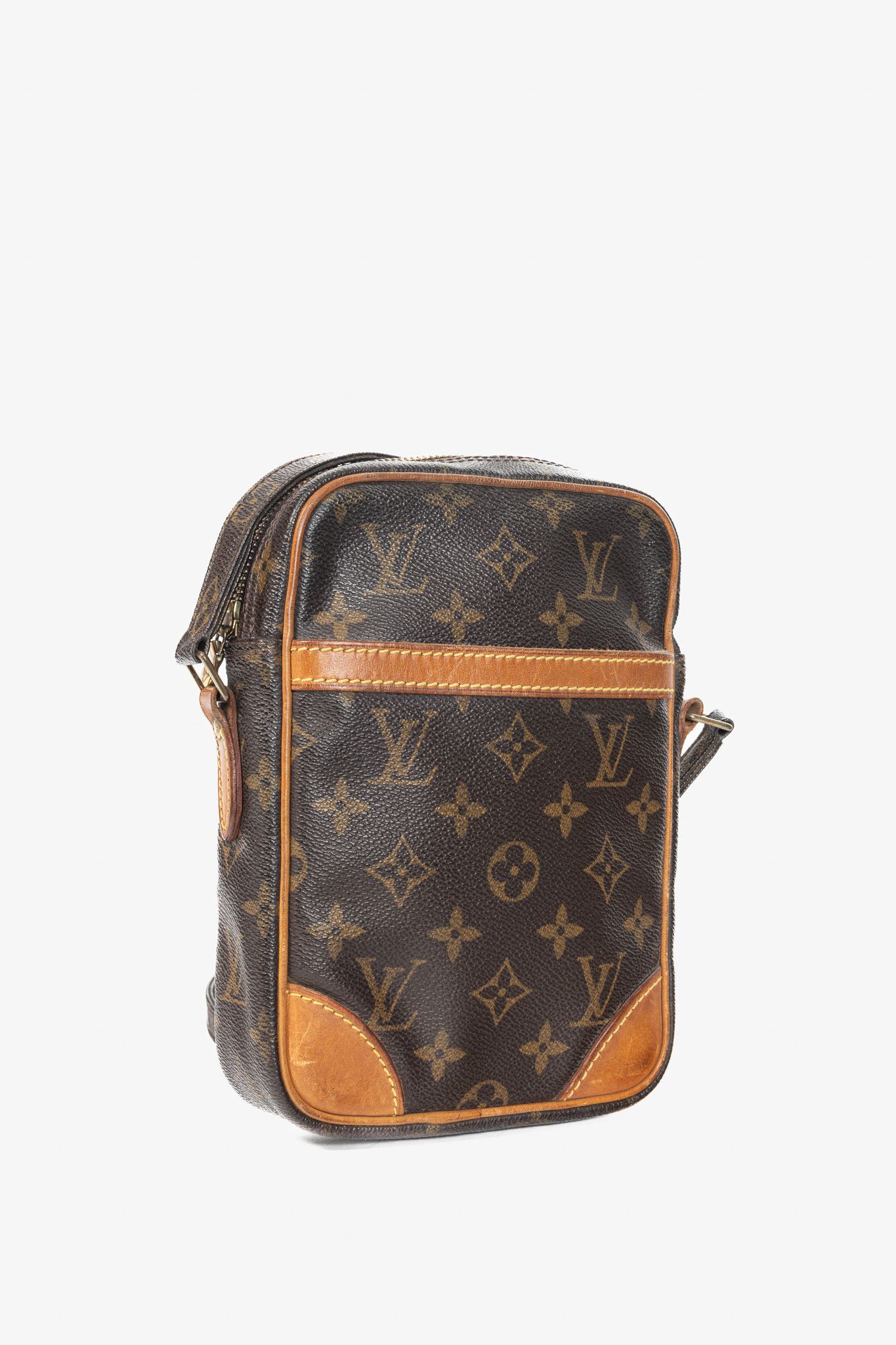 Louis Vuitton Louis Vuitton Danube Monogram Canvas & Leather Crossbody Size ONE SIZE - 2 Thumbnail