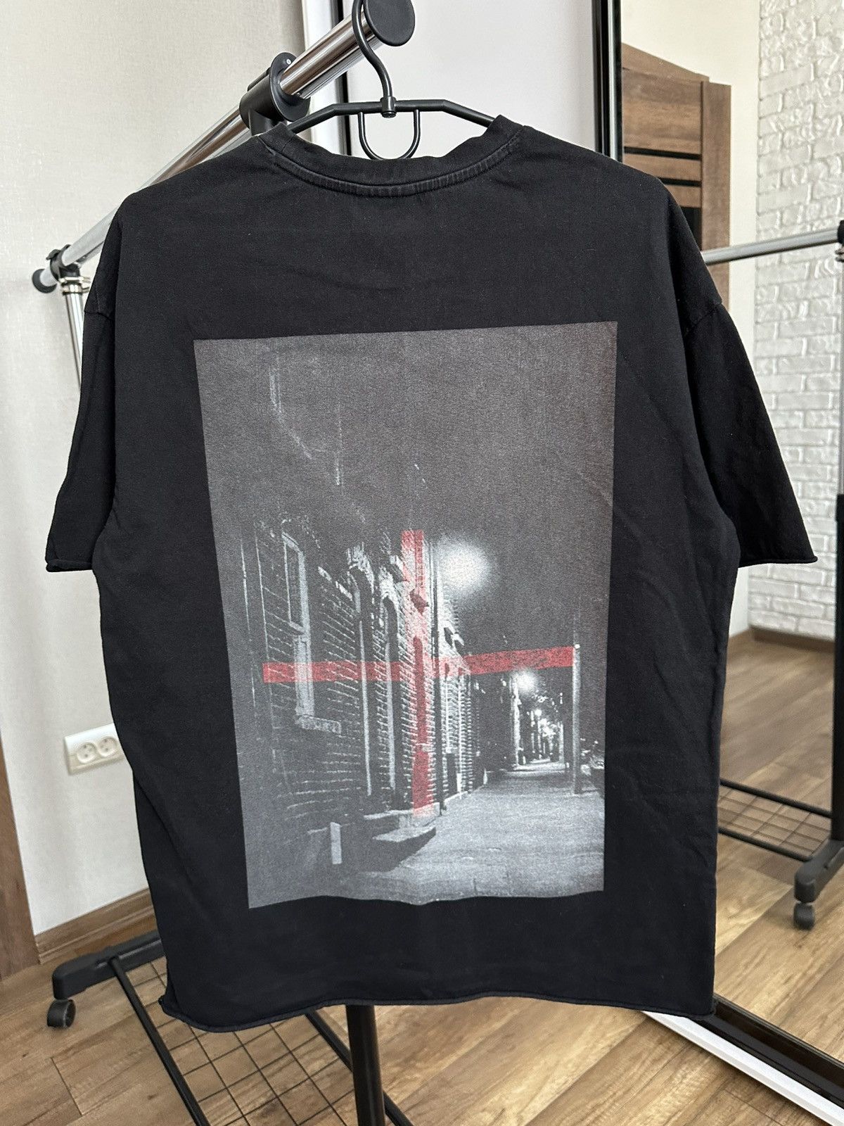 Thom Krom Thom Krom Graphic Print T-Shirt Tee Size US S / EU 44-46 / 1 - 1 Thumbnail