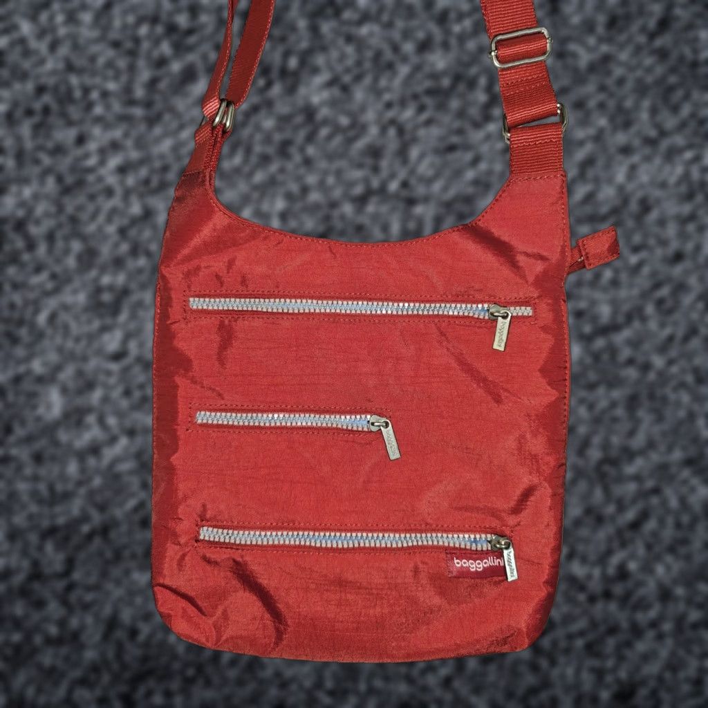 Vintage baggallini Signature Red Nylon Crossbody Bag Medium Blue Lining Size ONE SIZE - 1 Thumbnail