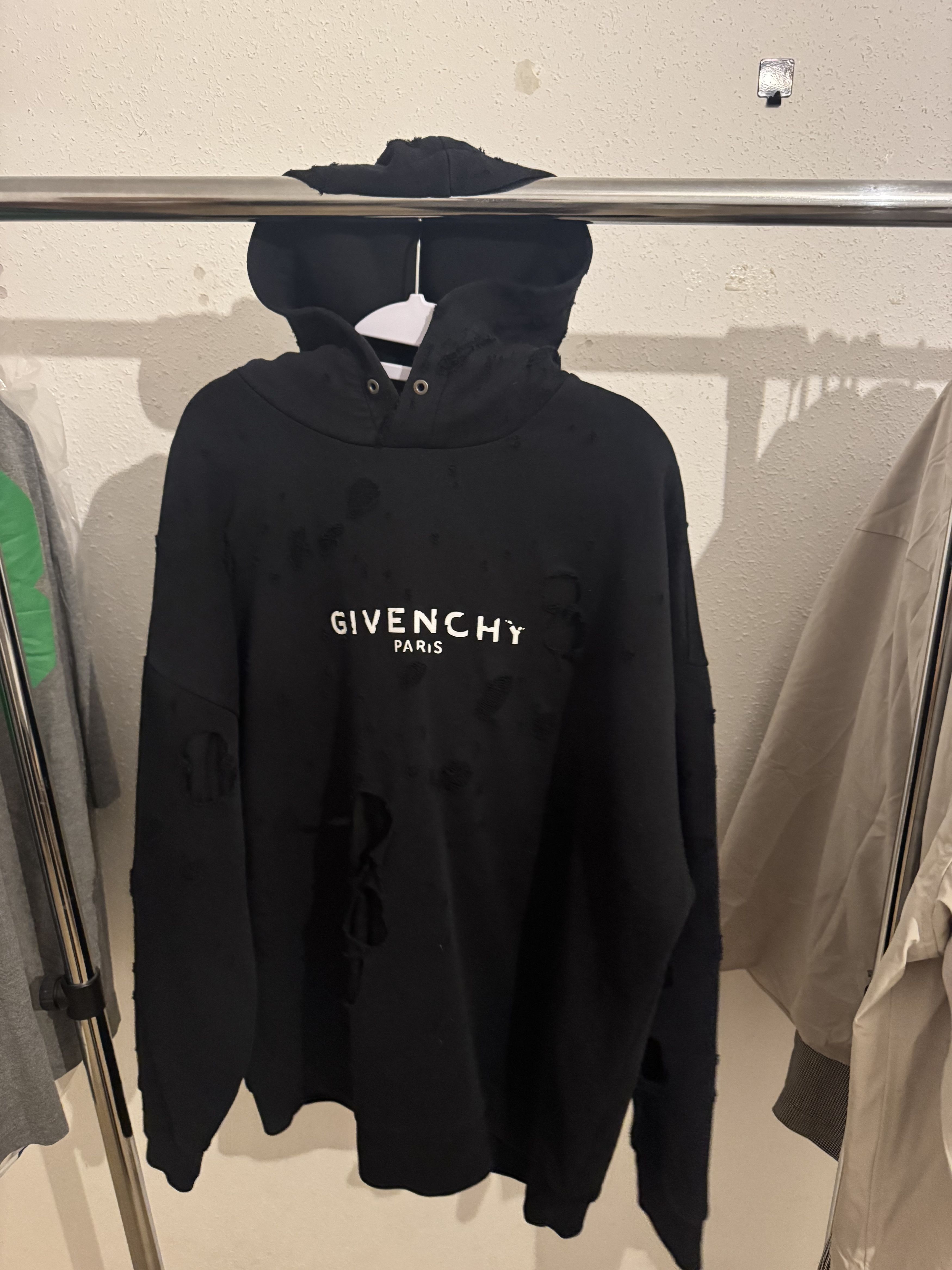Givenchy Givenchy holes hoodie Size US XXL / EU 58 / 5 - 2 Thumbnail