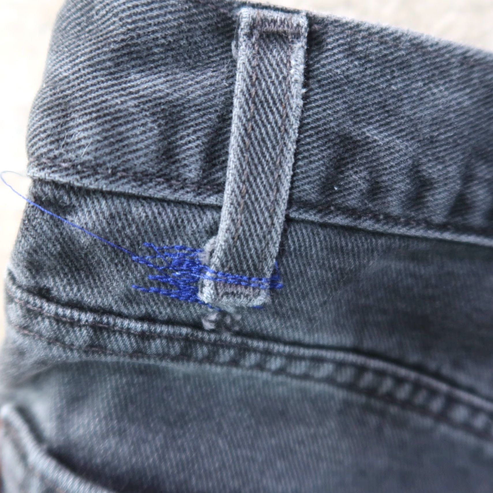 Levi's VINTAGE Levi's 550 Jeans Men's 36x34 Black Denim Relaxed Tapered 5-Pocket USA 2001 MEXICO Mens Size US 36 / EU 52 - 6 Thumbnail