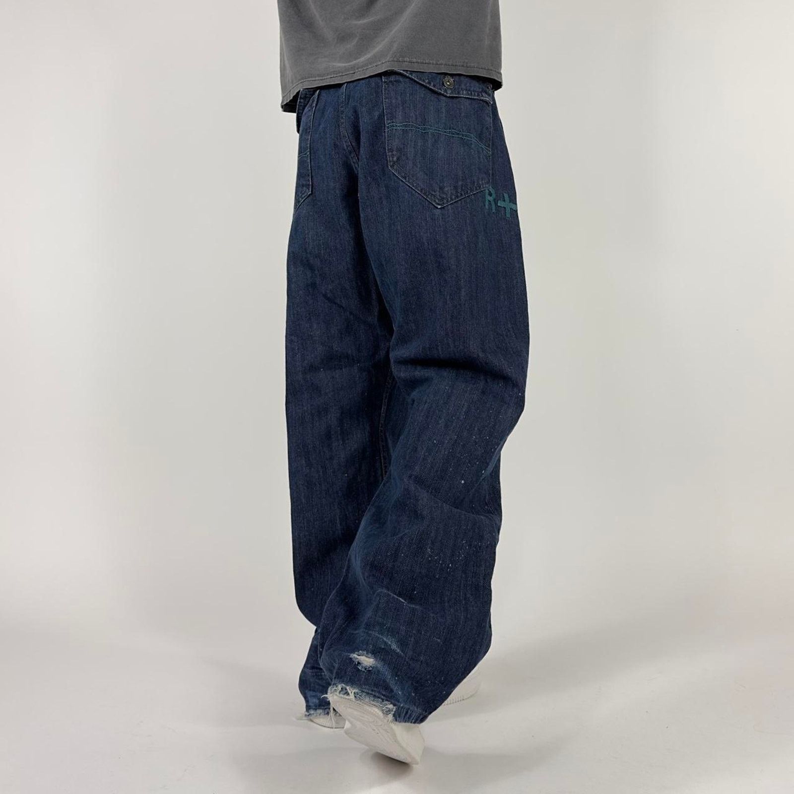 Japanese Brand × Rocawear × StraightFaded Y2K Rocawear Rave Baggy Pipe Wideleg Grunge Streetwear Jeans Size US 38 / EU 54 - 1 Thumbnail