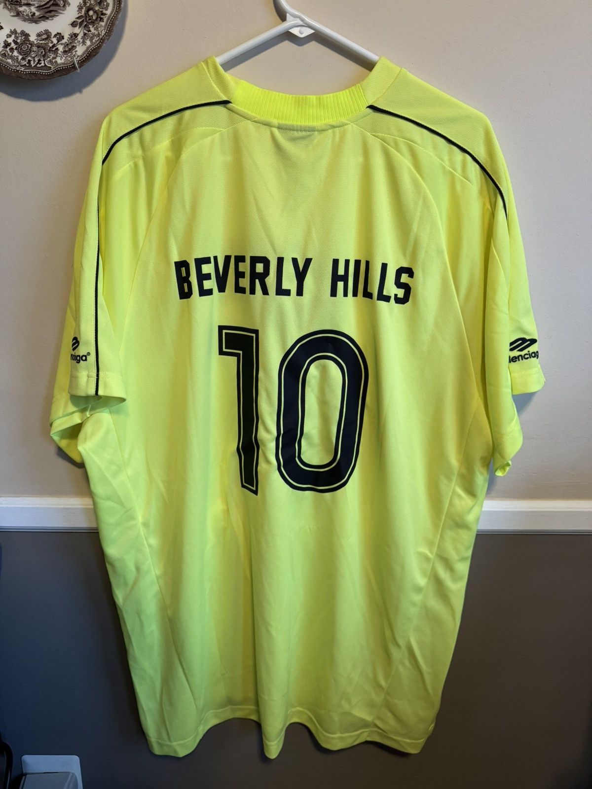 Balenciaga Balenciaga Beverly Hills Soccer Jersey Size US XL / EU 56 / 4 - 2 Thumbnail